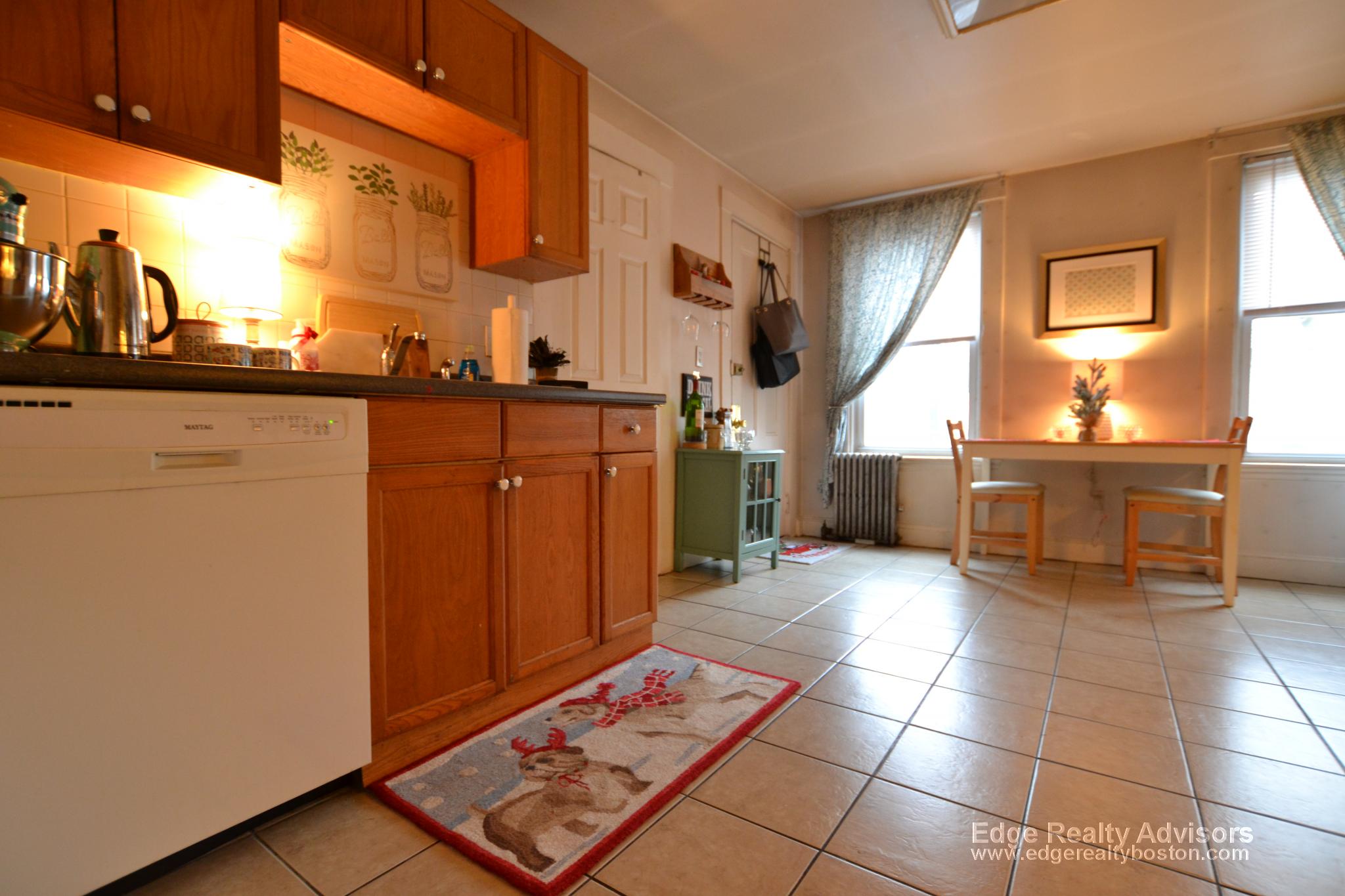 27 Pratt St, Allston