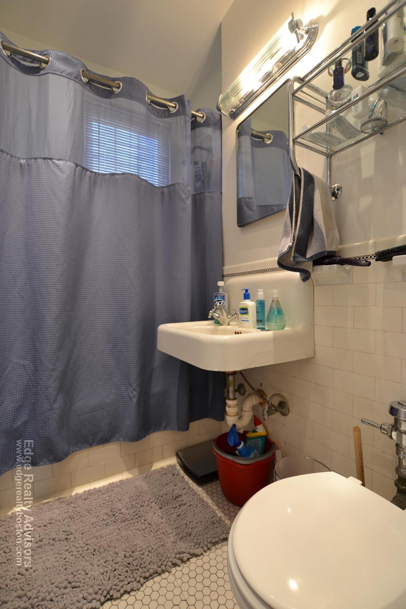 32 Sidlaw Rd, Brighton