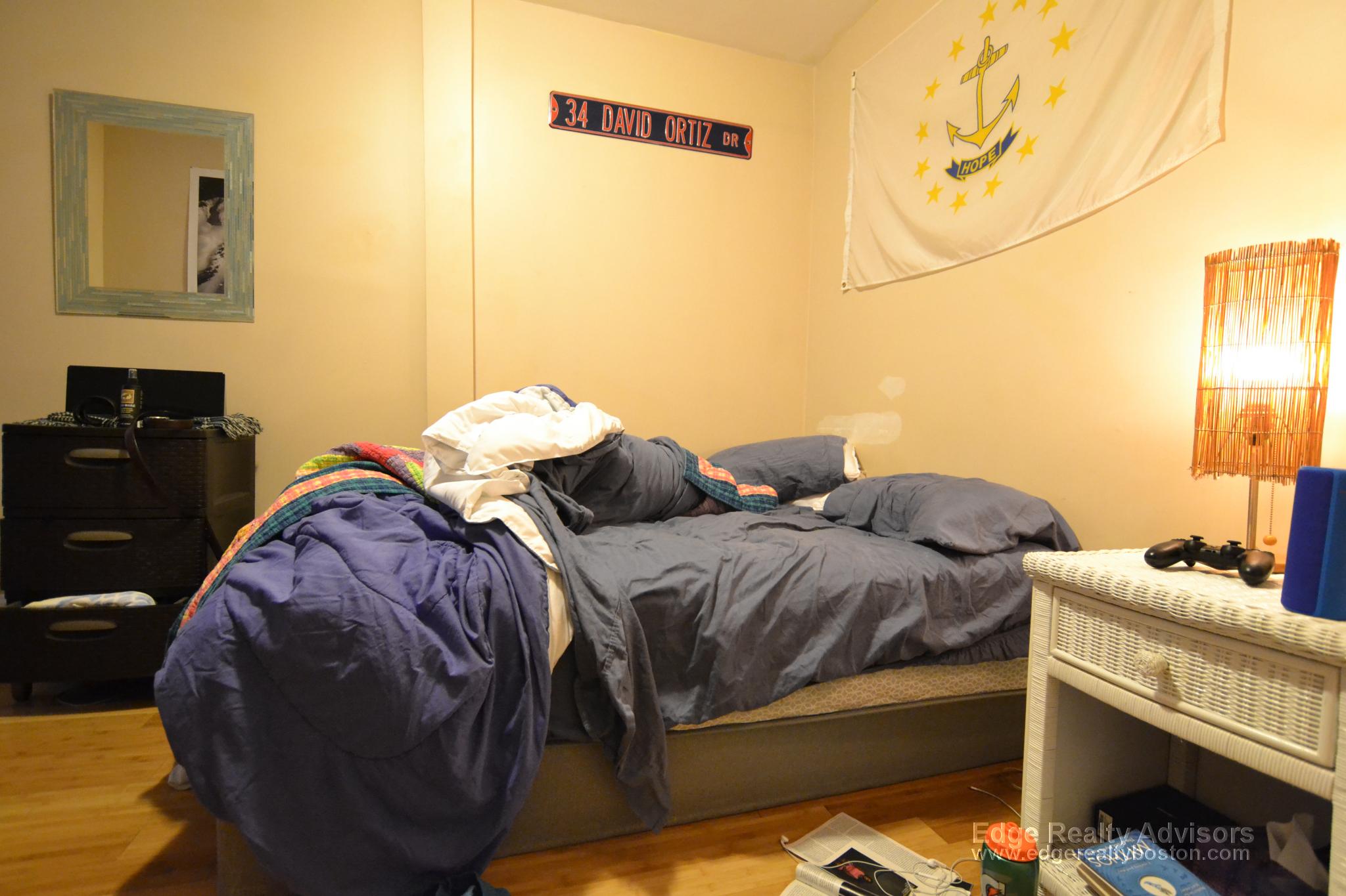 62 Ridgemont St, Allston