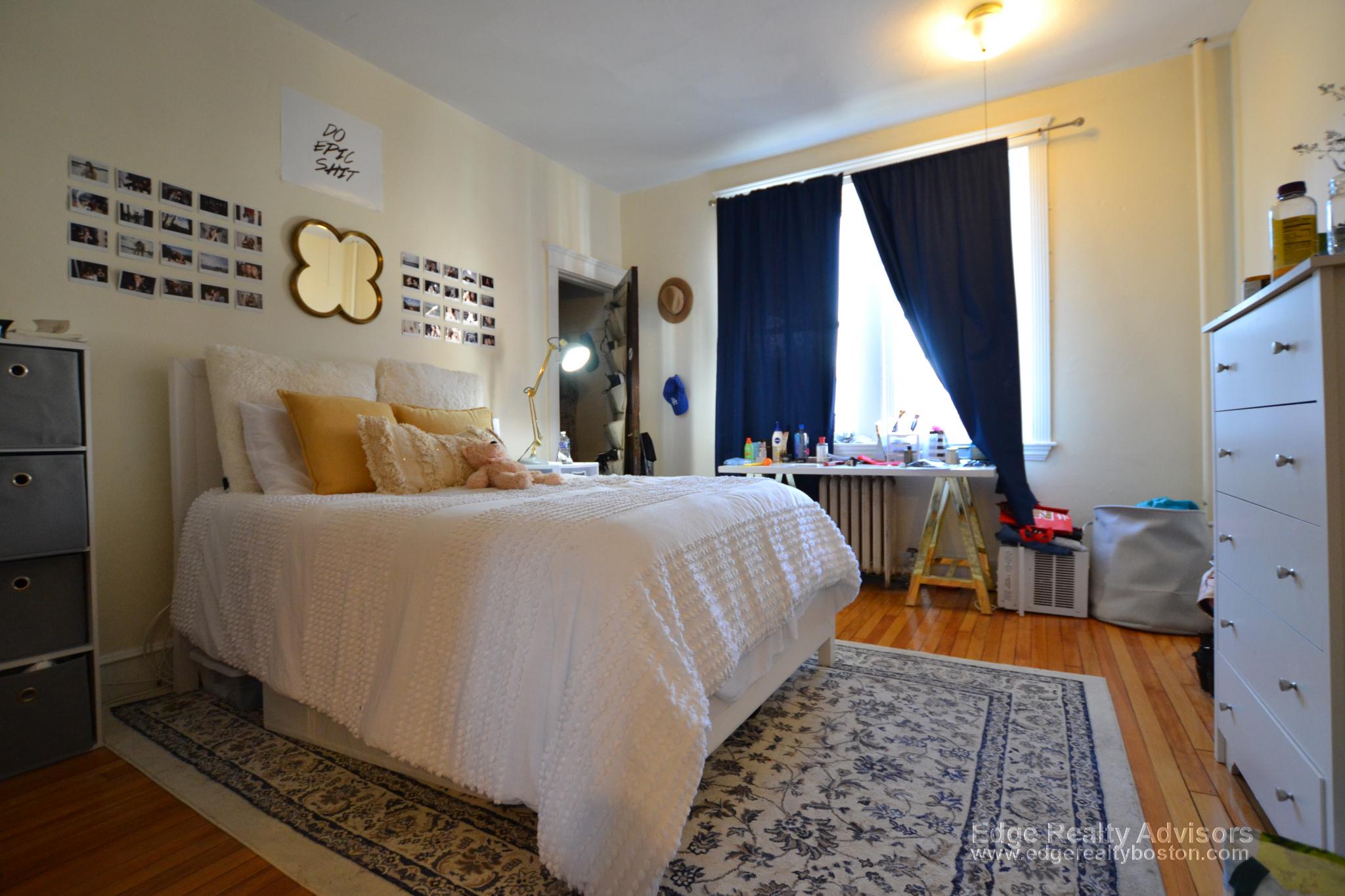 6 bed, 2 bath apartment for rent at 322 Saint Paul St Unit 3, Brookline — photo 5 of 12