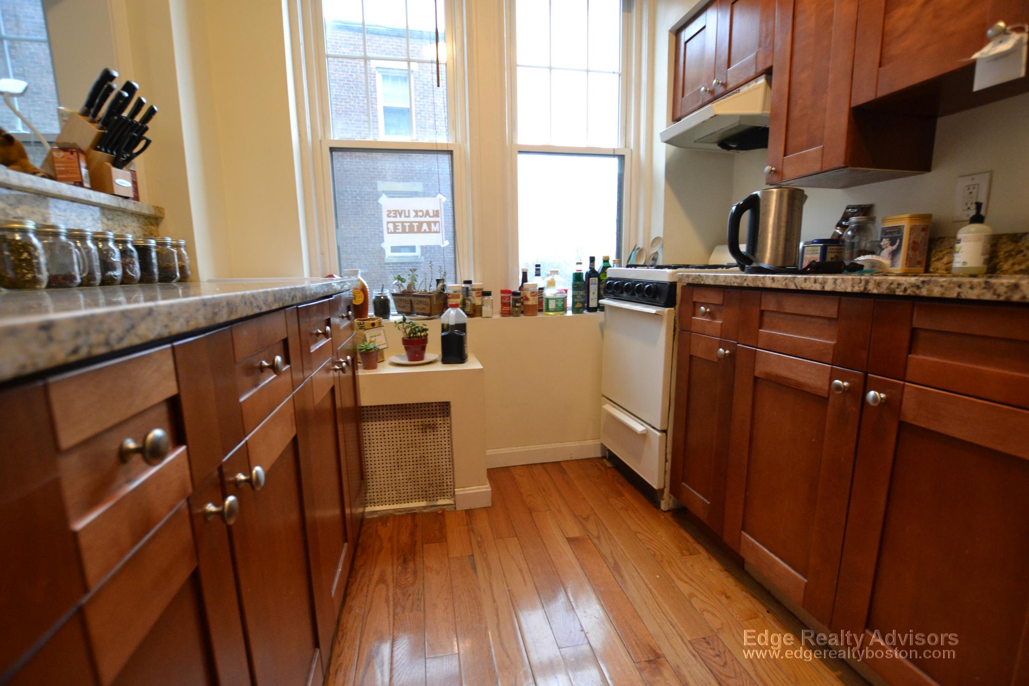 2003 Commonwealth Ave, Brighton