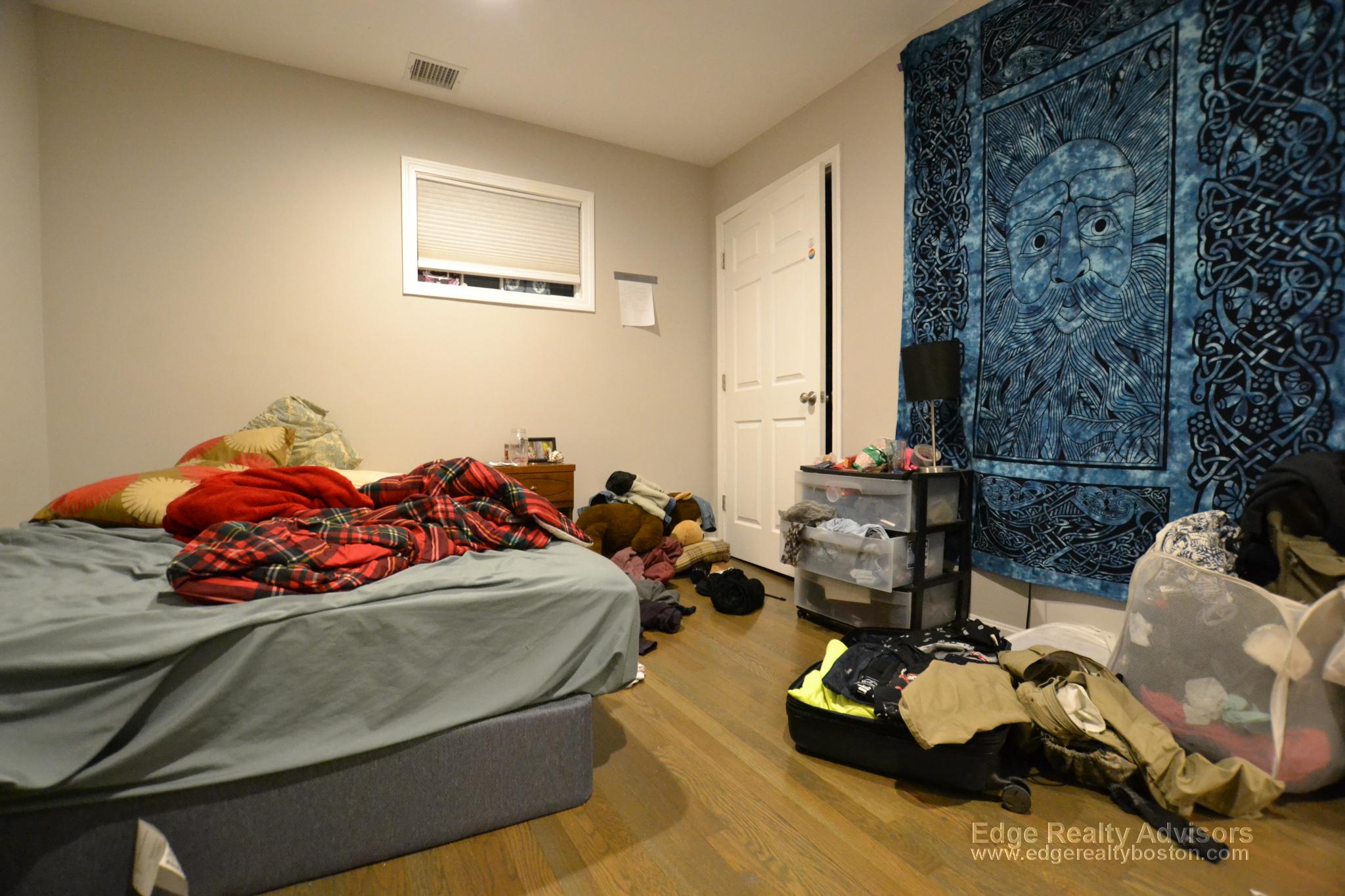 4 bed, 2 bath apartment for rent at 38 Kenrick Unit 2, Brighton — photo 9 of 16