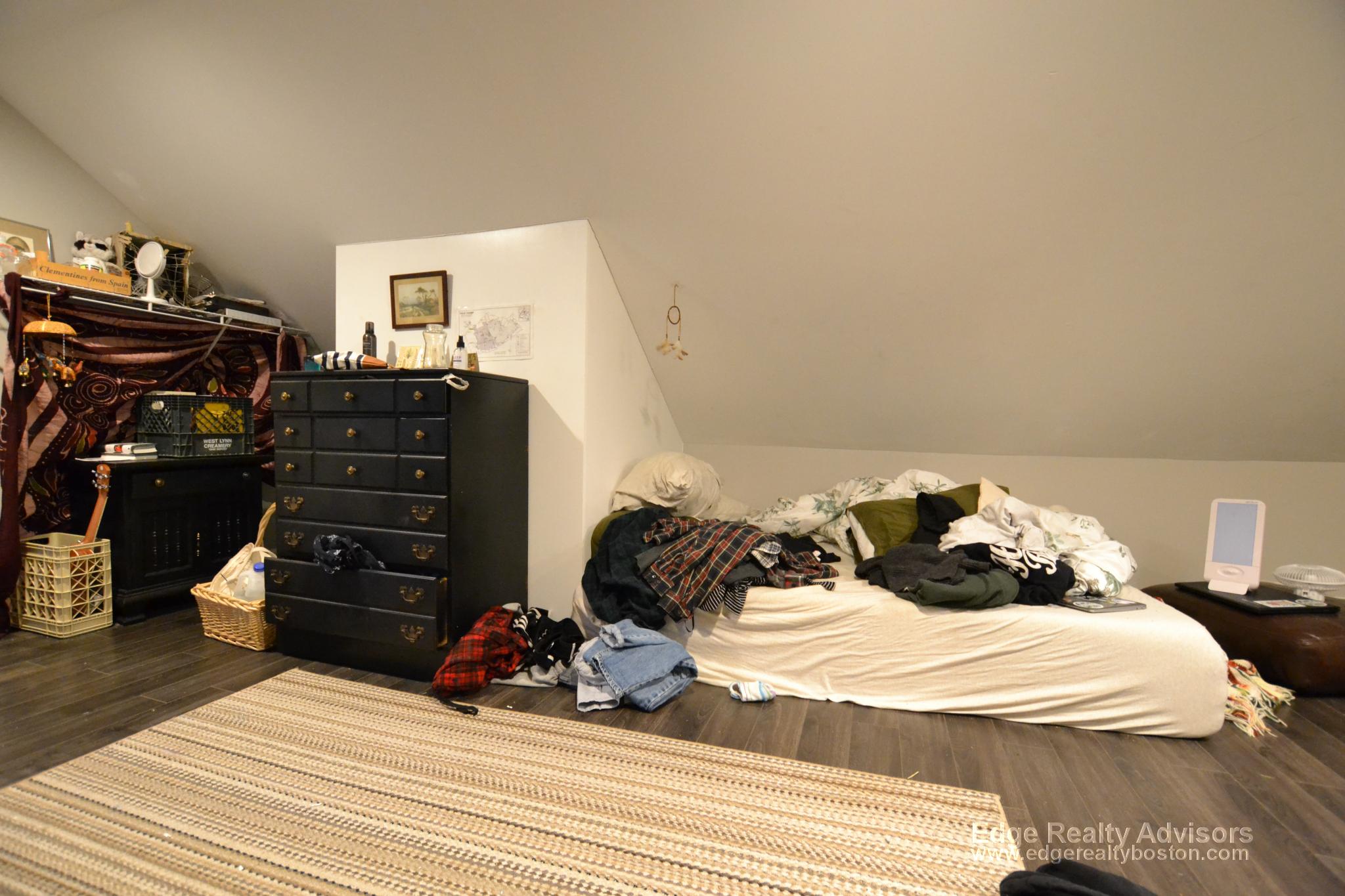 4 bed, 2 bath apartment for rent at 38 Kenrick Unit 2, Brighton — photo 16 of 16