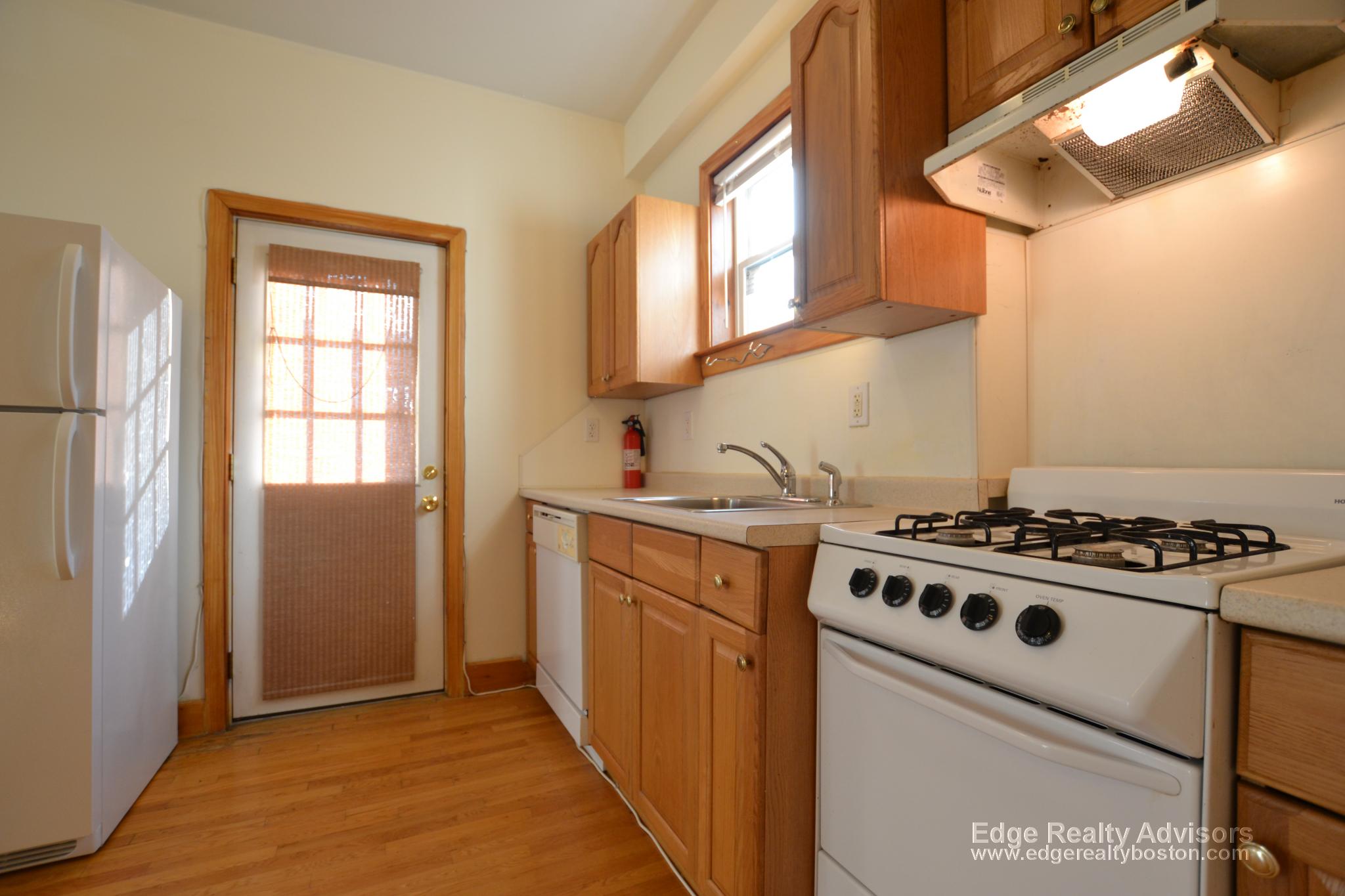 46 Gardner St, Allston