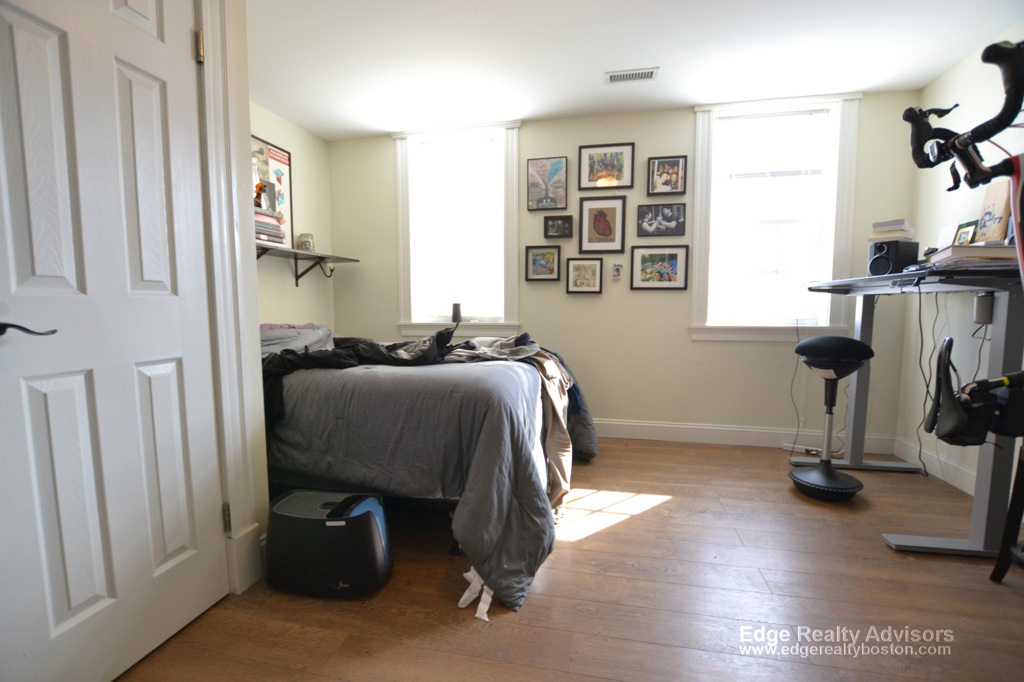 3 bed, 2.5 bath apartment for rent at 5 Norfolk Pl Unit 1, East Cambridge — photo 6 of 12