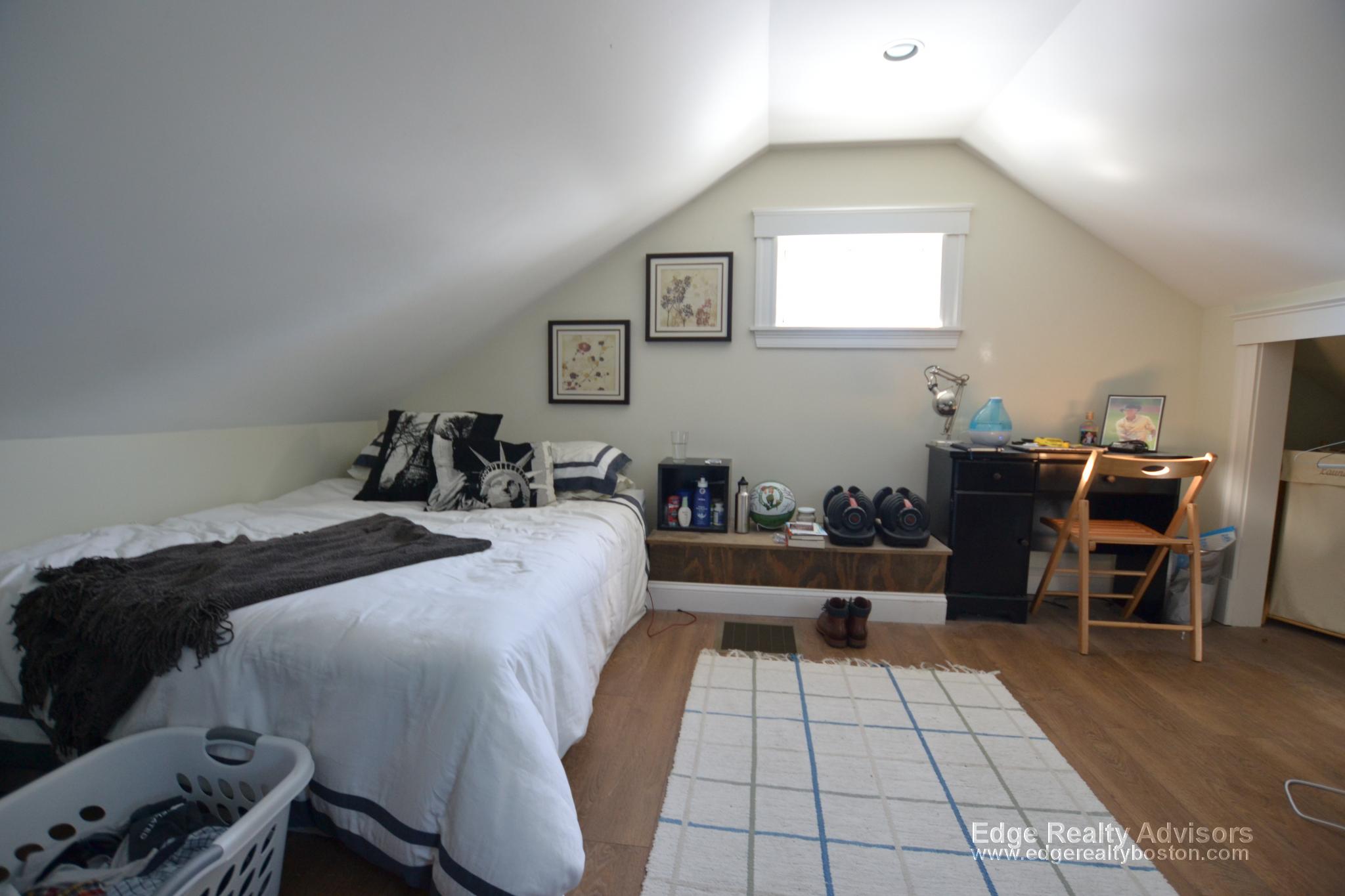 3 bed, 2.5 bath apartment for rent at 5 Norfolk Pl Unit 1, East Cambridge — photo 8 of 12