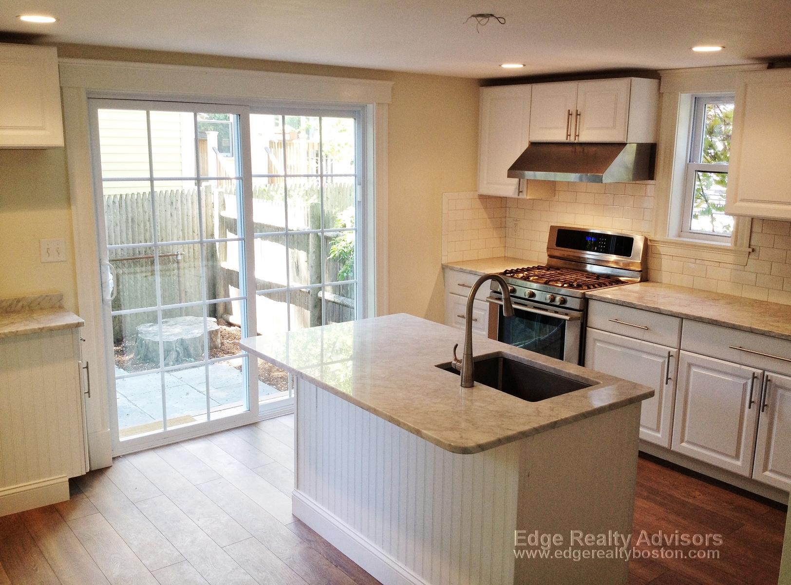 3 bed, 2.5 bath apartment for rent at 5 Norfolk Pl Unit 1, East Cambridge — photo 1 of 12