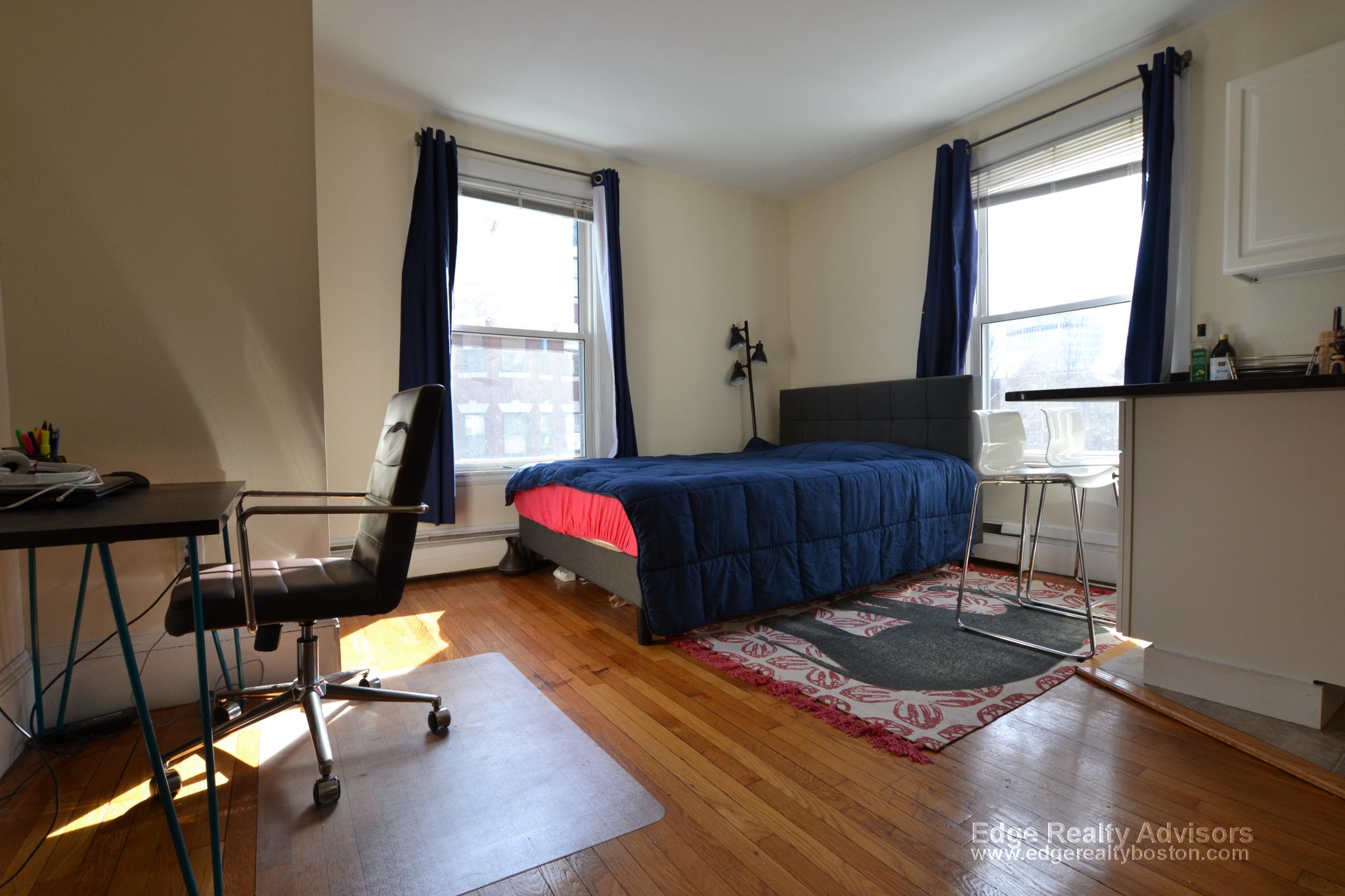 Studio bed, 1 bath apartment for rent at 288 Harvard St Unit 7, Central Square — photo 3 of 4