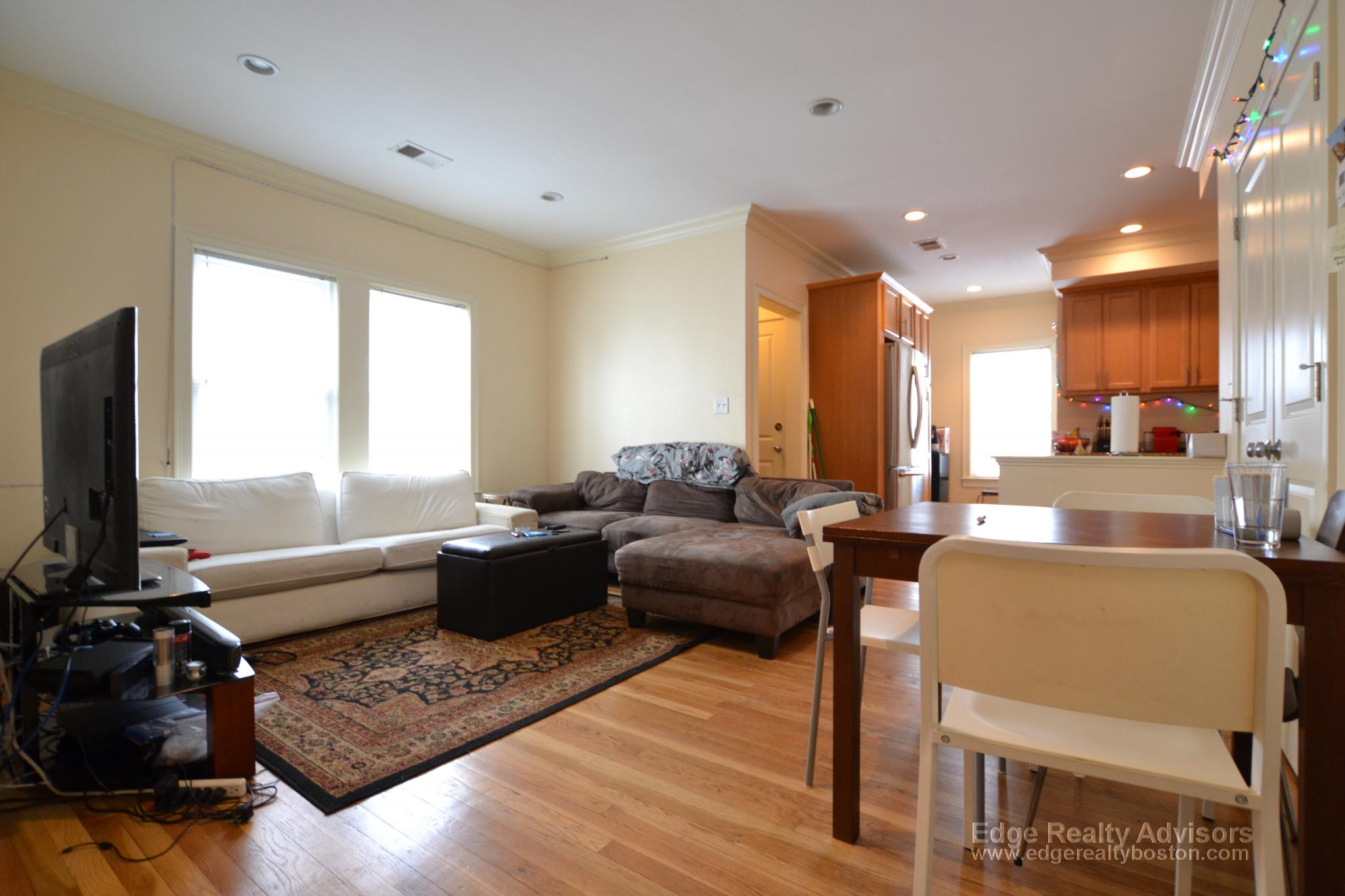 4 bed, 2 bath apartment for rent at 21 Lothrop St Unit 2, Brighton — photo 6 of 11