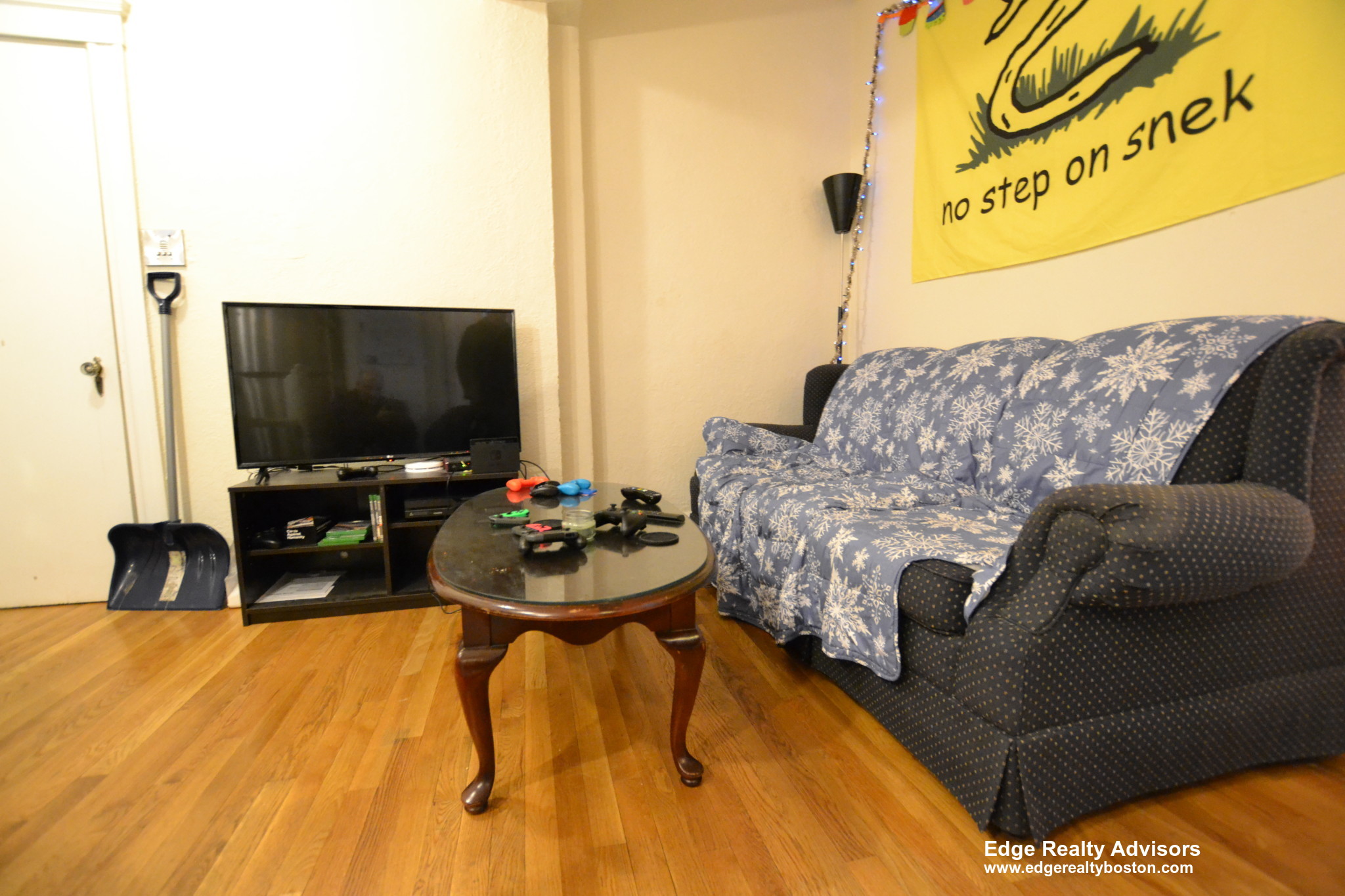 2001 Commonwealth Ave, Brighton