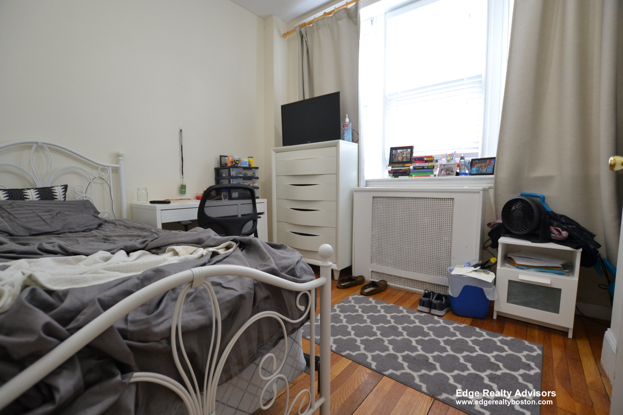 2001 Commonwealth Ave, Brighton