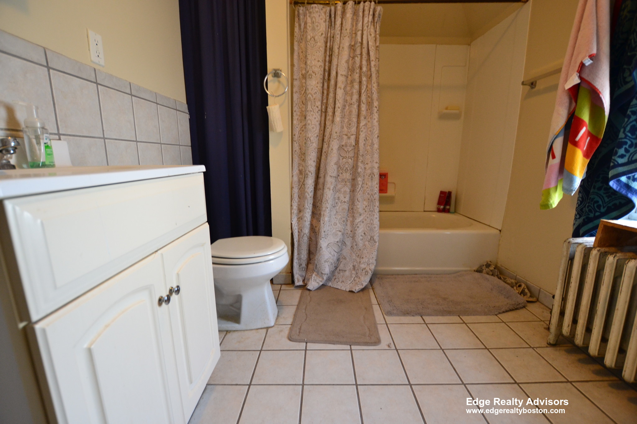 5 bed, 2 bath apartment for rent at 21 Bennett St, Brighton — photo 5 of 10