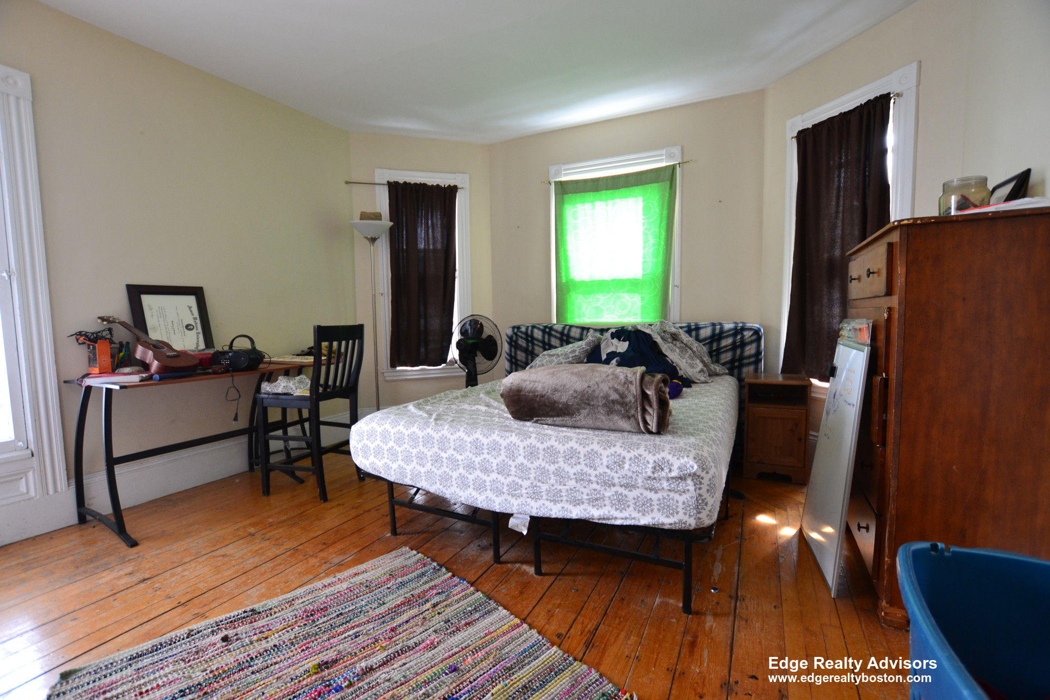 5 bed, 2 bath apartment for rent at 21 Bennett St, Brighton — photo 6 of 10