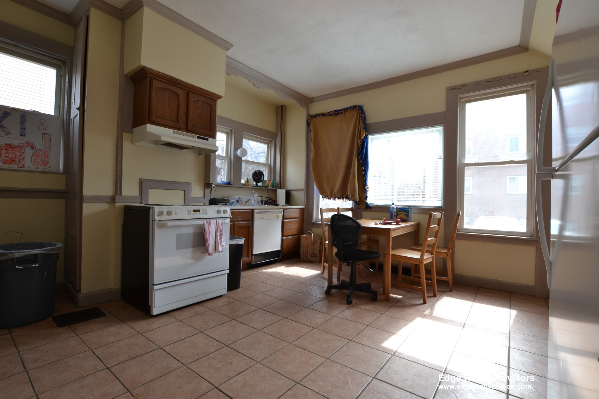 44 Linden St, Allston