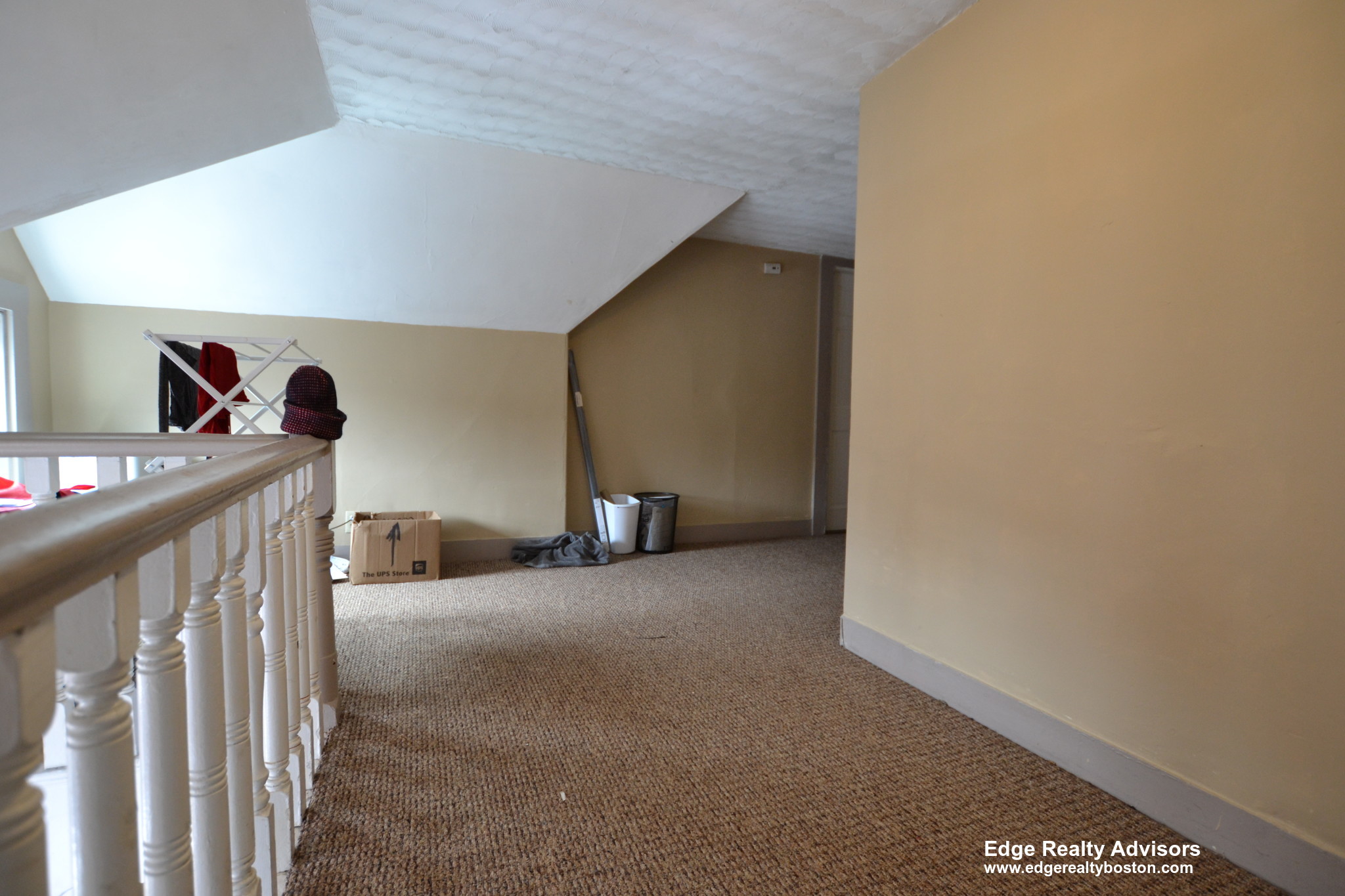 44 Linden St, Allston