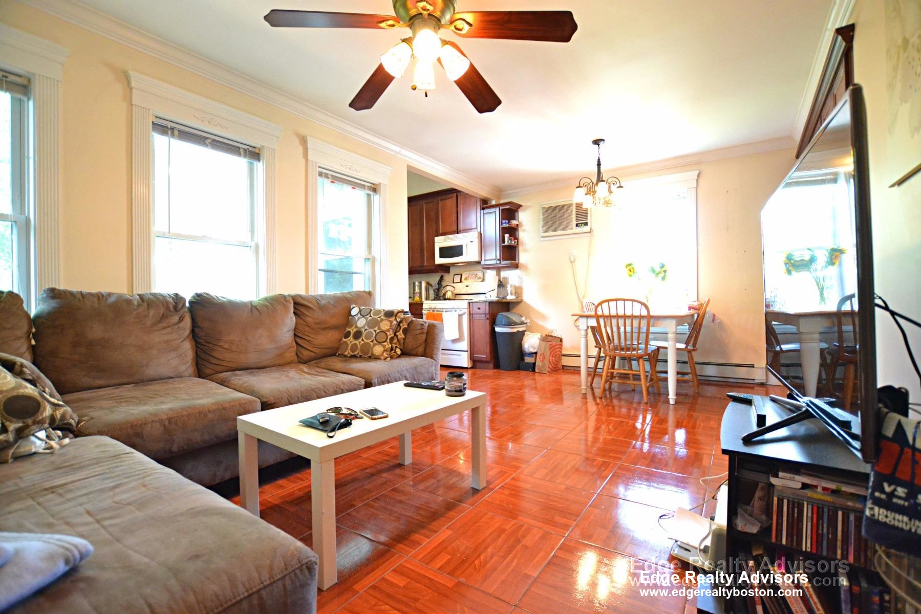 3 bed, 2 bath apartment for rent at 4 Delaware Pl Unit 3, Brighton — photo 4 of 11