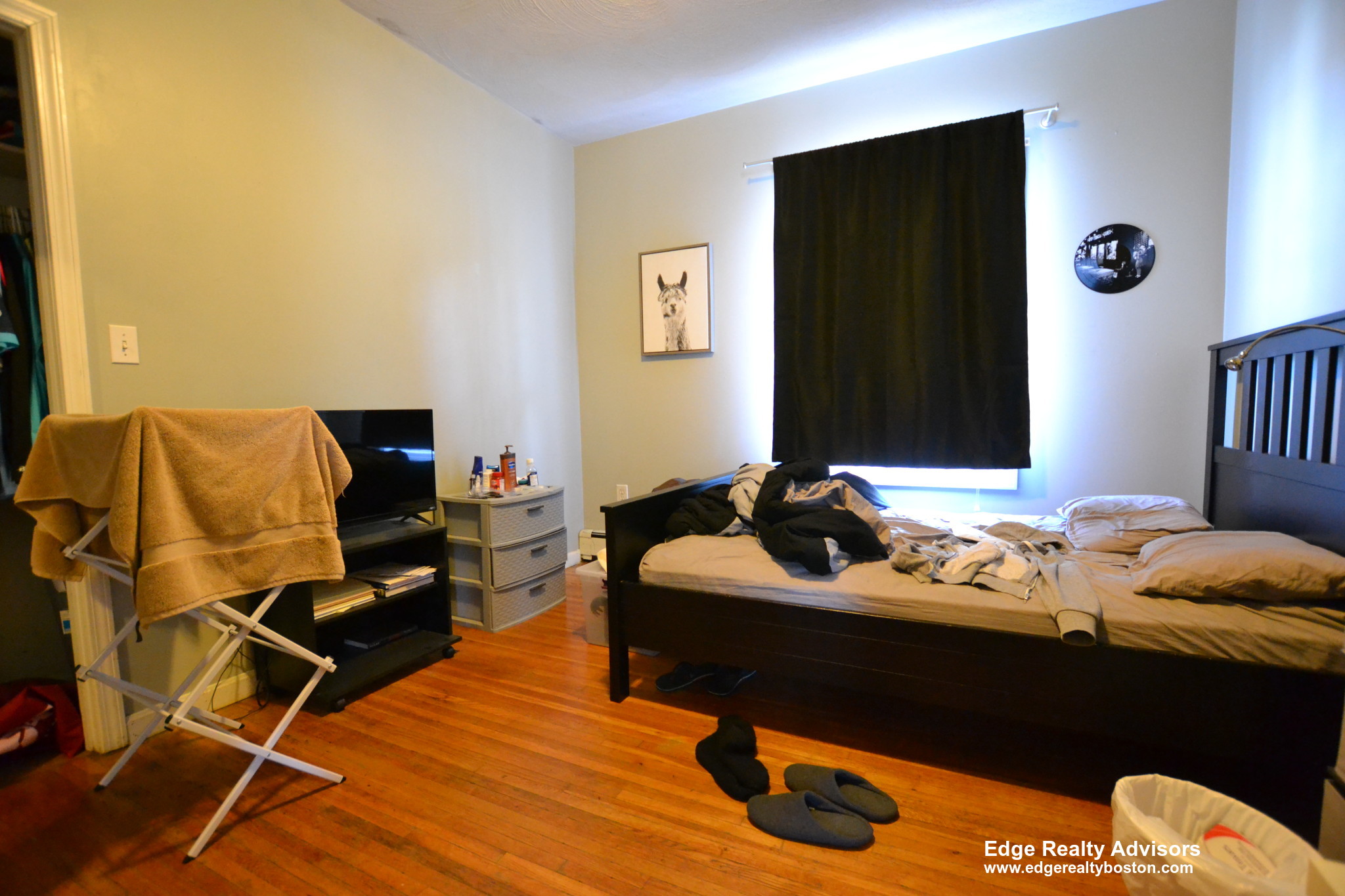 5 bed, 2 bath apartment for rent at 703 Washington St Unit 2, Brighton — photo 6 of 15