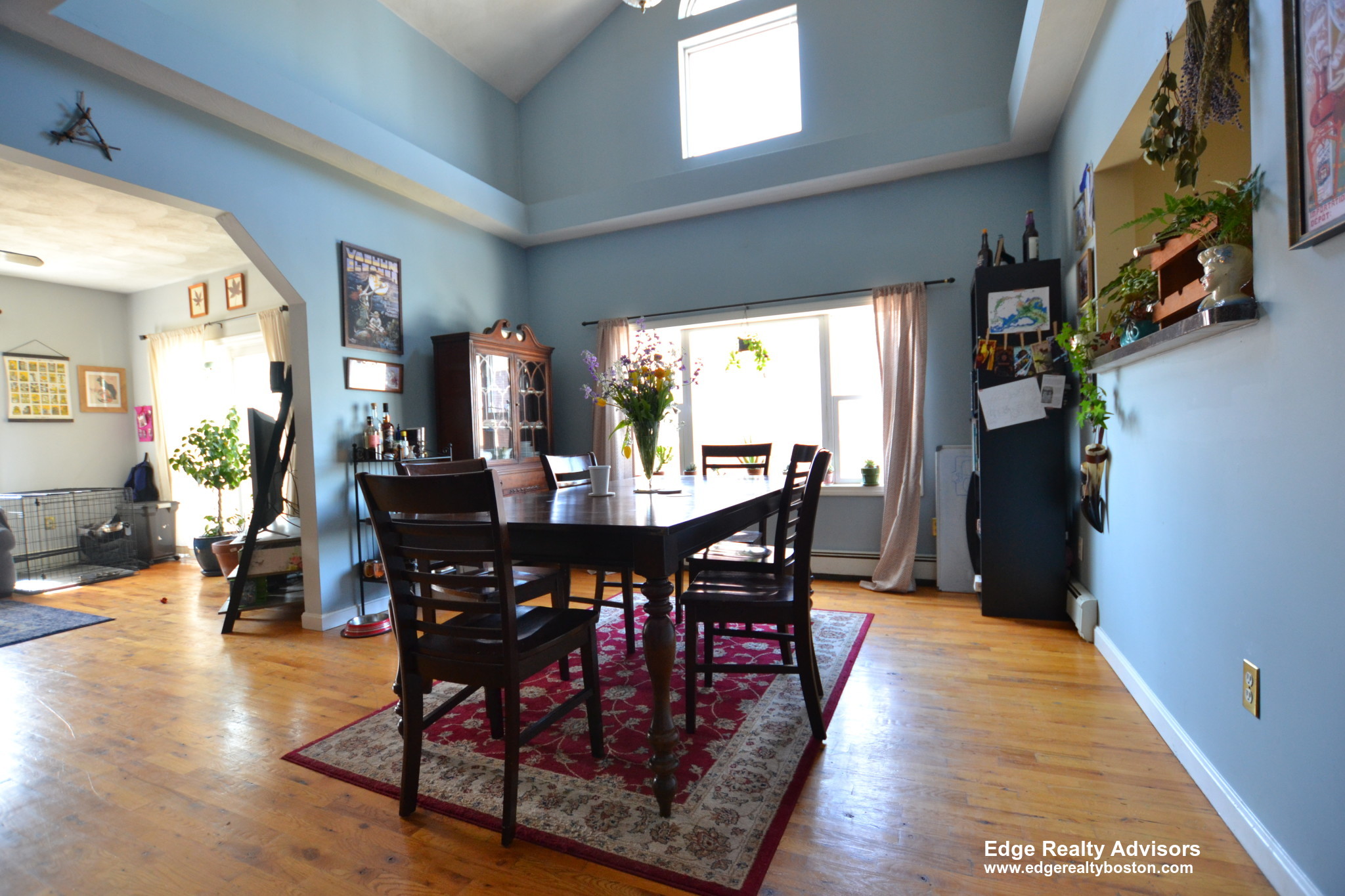 5 bed, 2 bath apartment for rent at 703 Washington St Unit 2, Brighton — photo 1 of 15