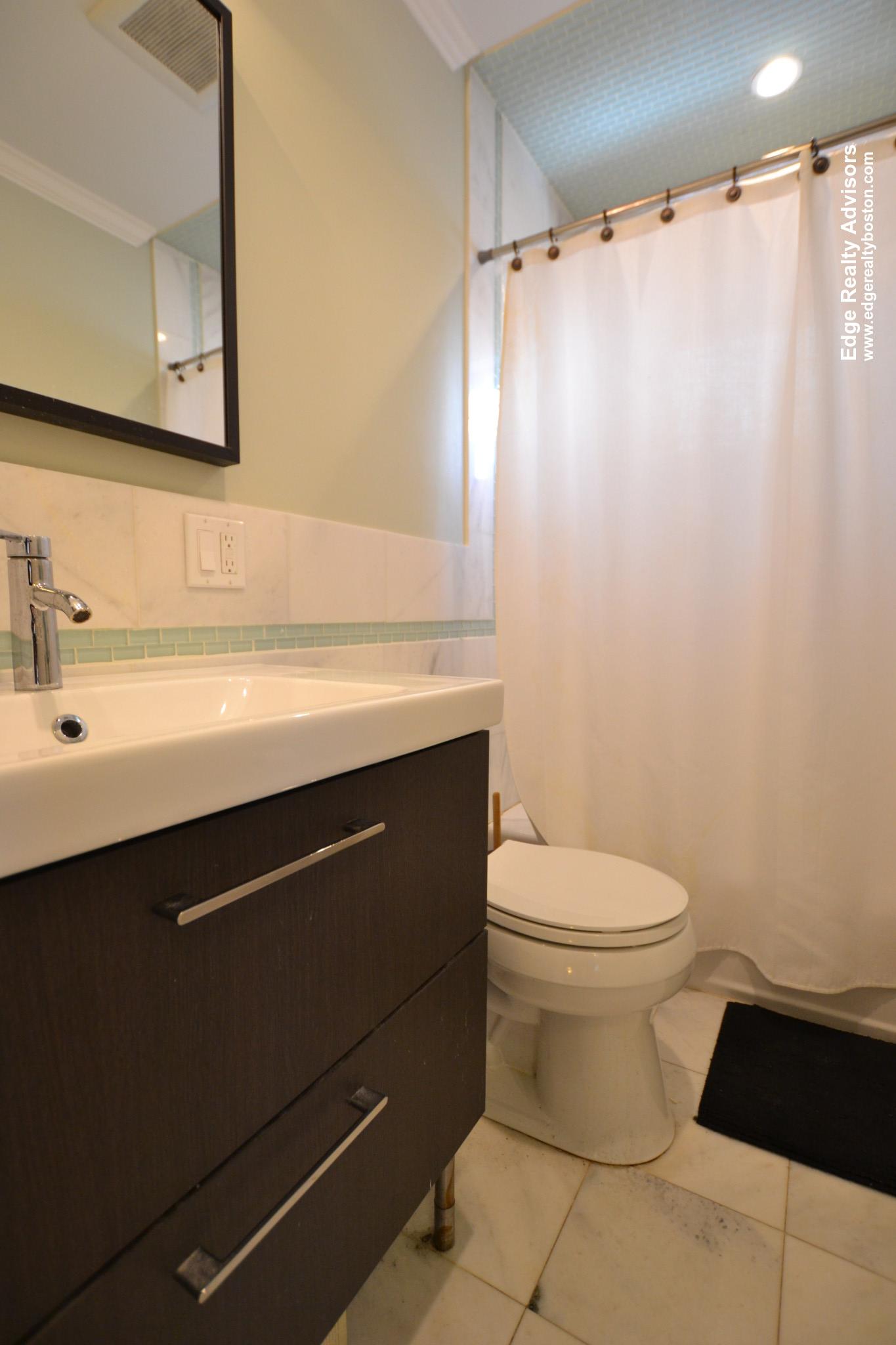 4 bed, 2 bath apartment for rent at 64 Morse St Unit 2, Watertown — photo 7 of 12