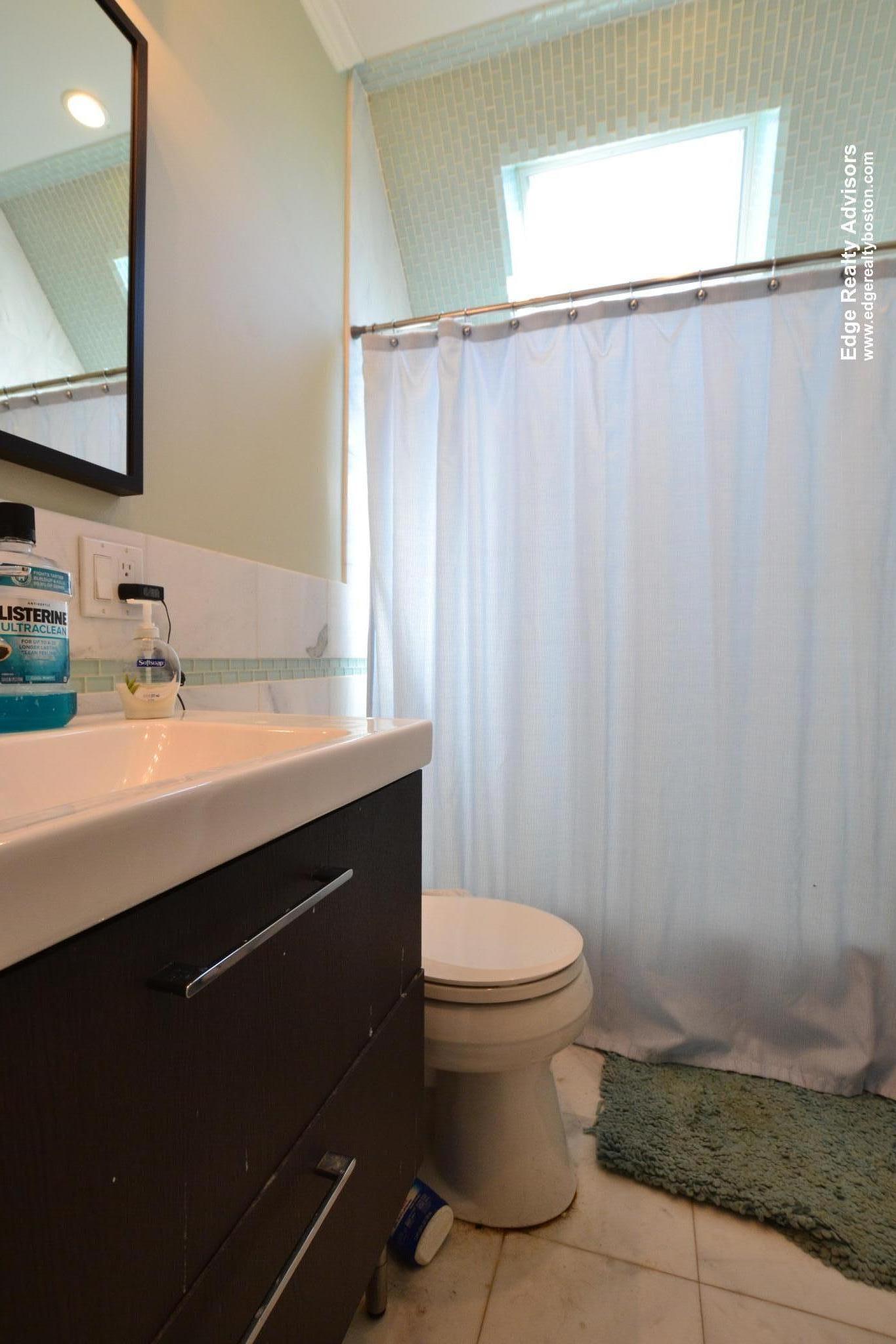 4 bed, 2 bath apartment for rent at 64 Morse St Unit 2, Watertown — photo 4 of 12
