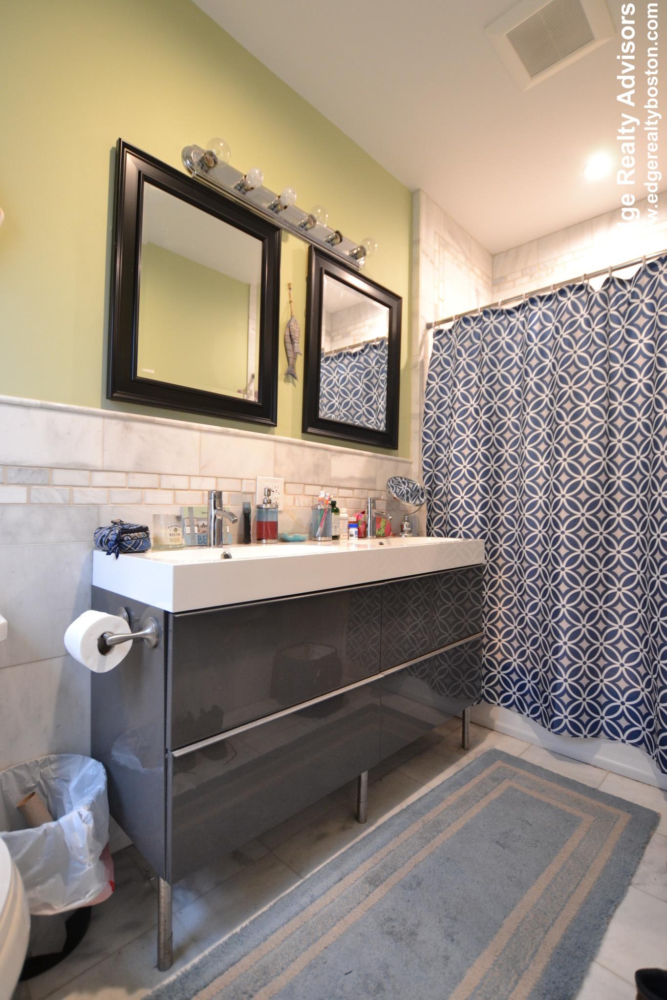 5 bed, 3 bath apartment for rent at 131 Summer St Unit 2, Watertown — photo 10 of 15
