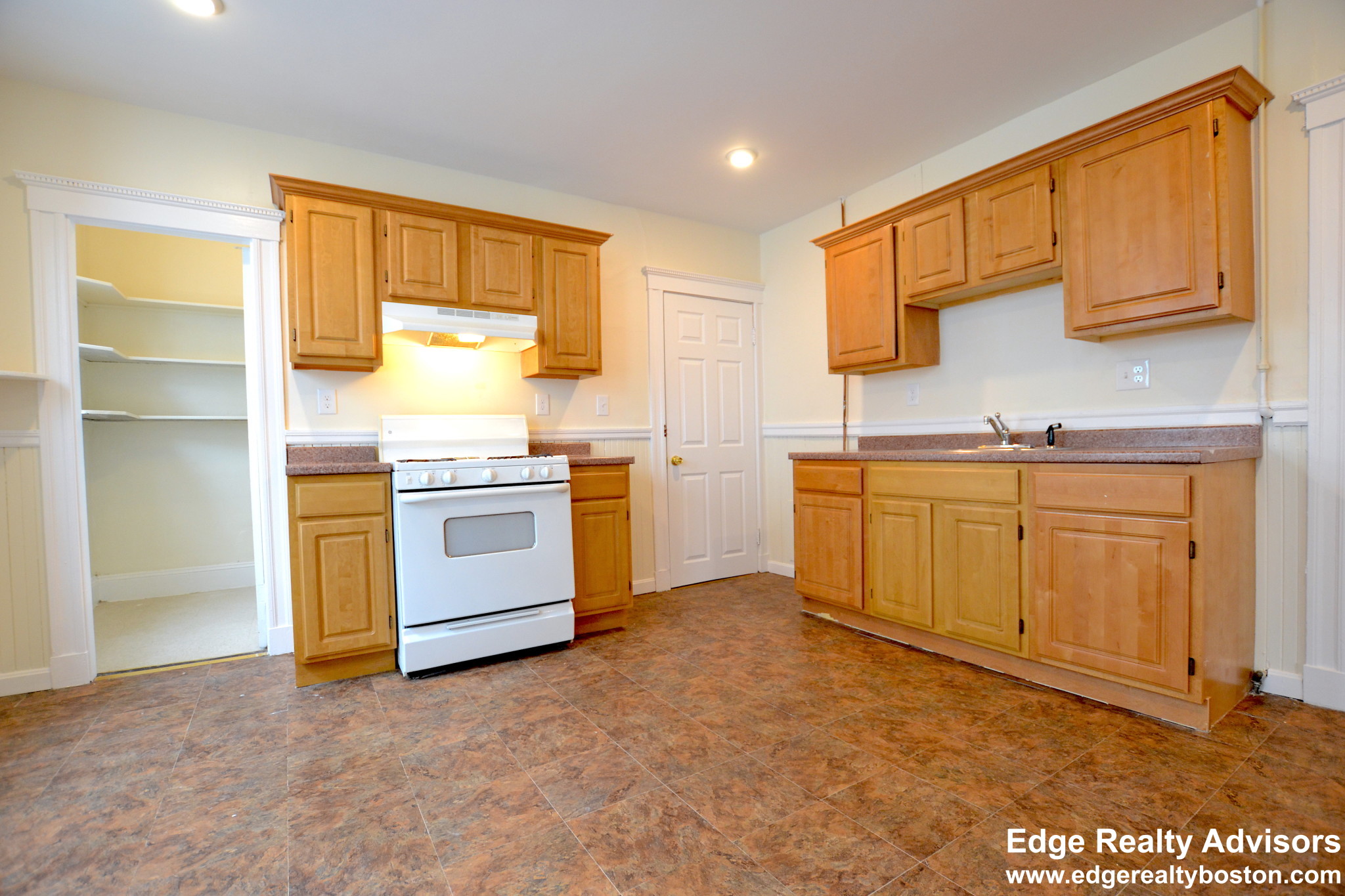 3 bed, 1 bath apartment for rent at 50 Armandine St Unit 2, Dorchester — photo 3 of 10