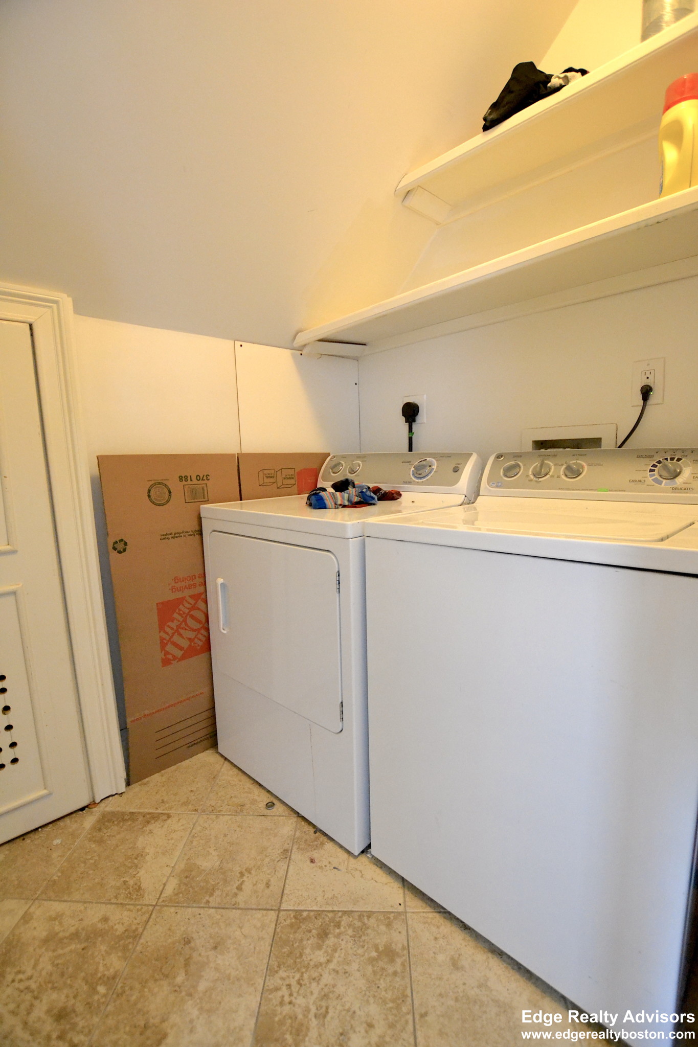 5 bed, 2 bath apartment for rent at 82 Hobart St Unit 1, Brighton — photo 13 of 13