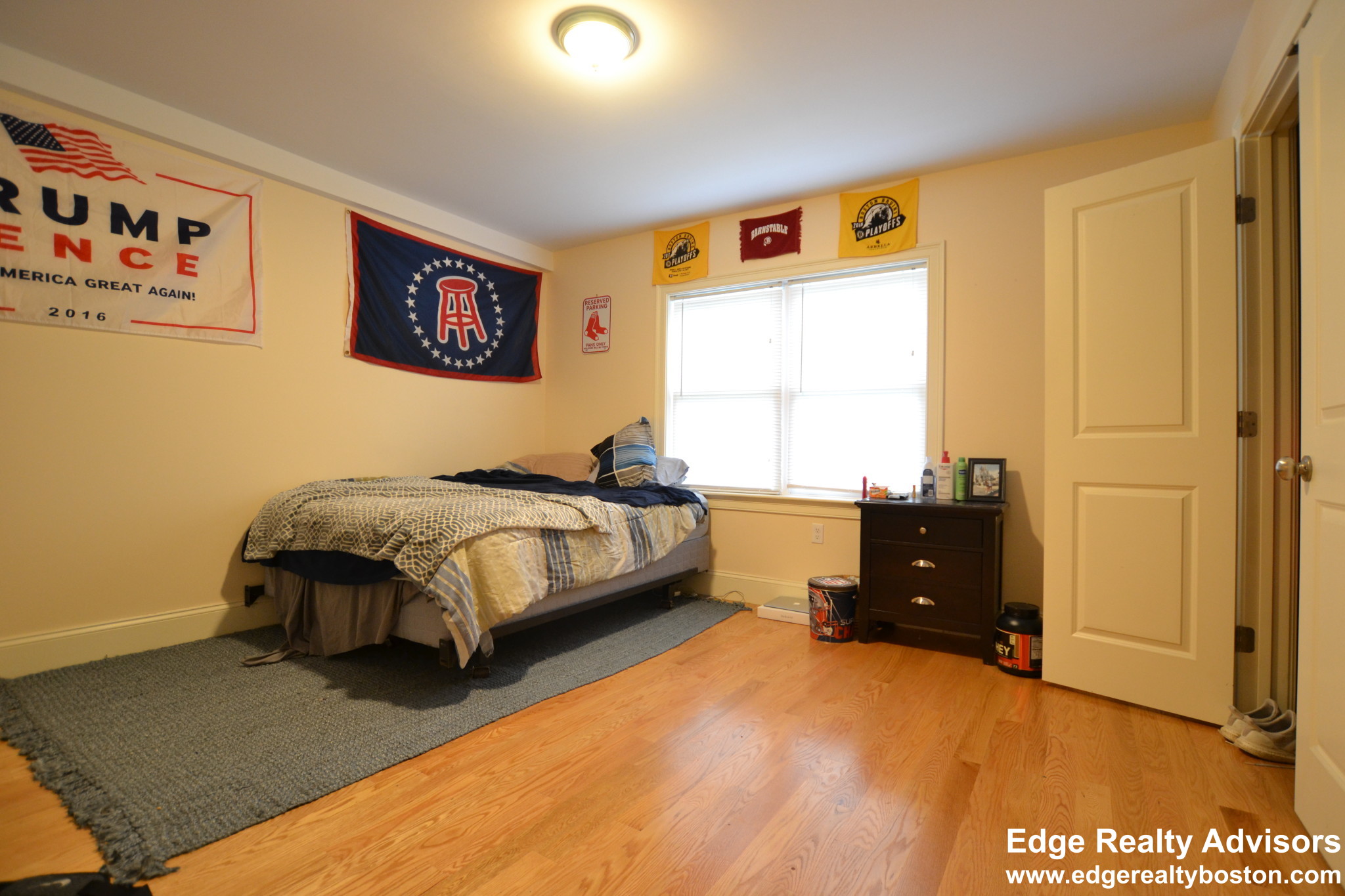5 bed, 3 bath apartment for rent at 10 Bennington St Unit 1, Newton — photo 9 of 14