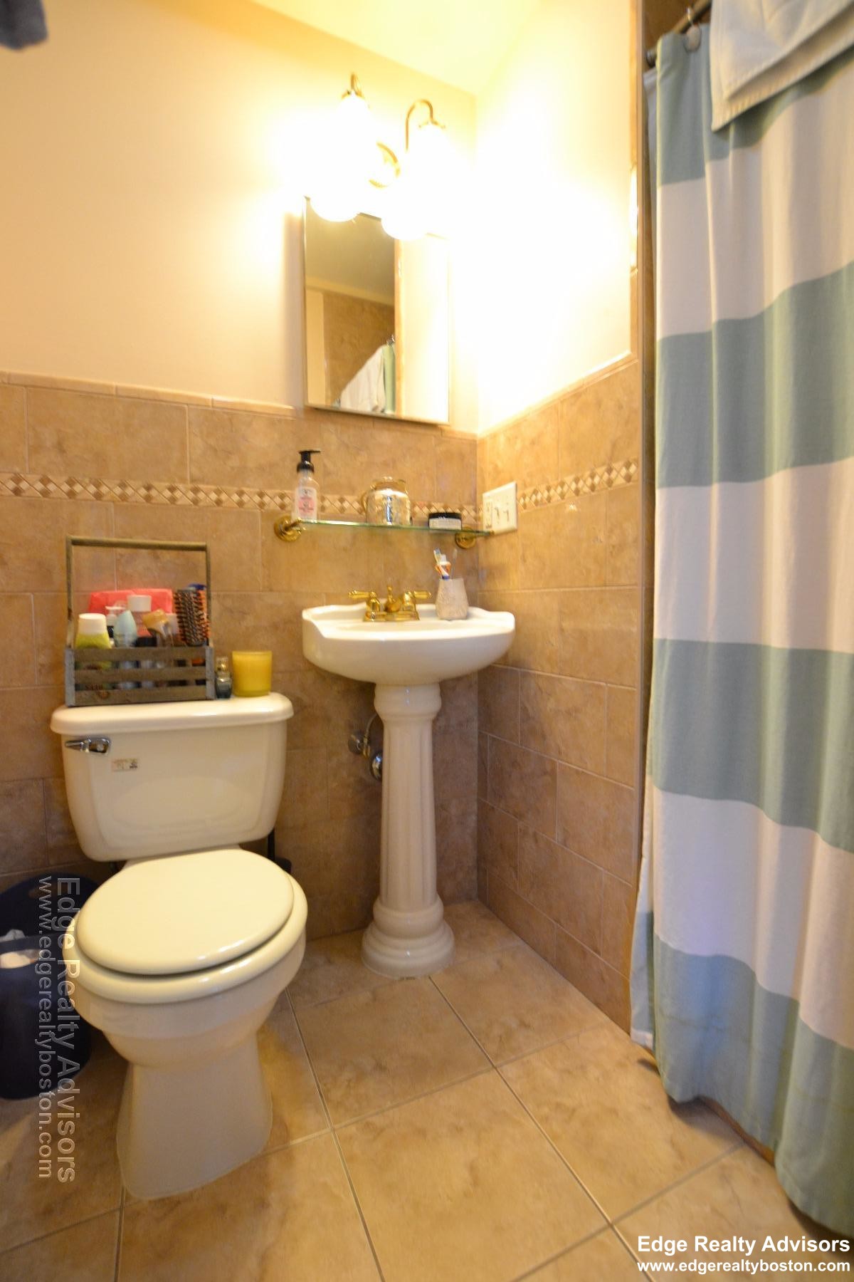 3 bed, 2 bath apartment for rent at 9 Delaware Pl Unit 2, Brighton — photo 8 of 12