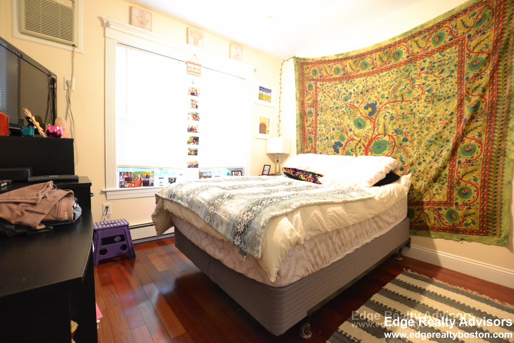 3 bed, 2 bath apartment for rent at 9 Delaware Pl Unit 2, Brighton — photo 12 of 12