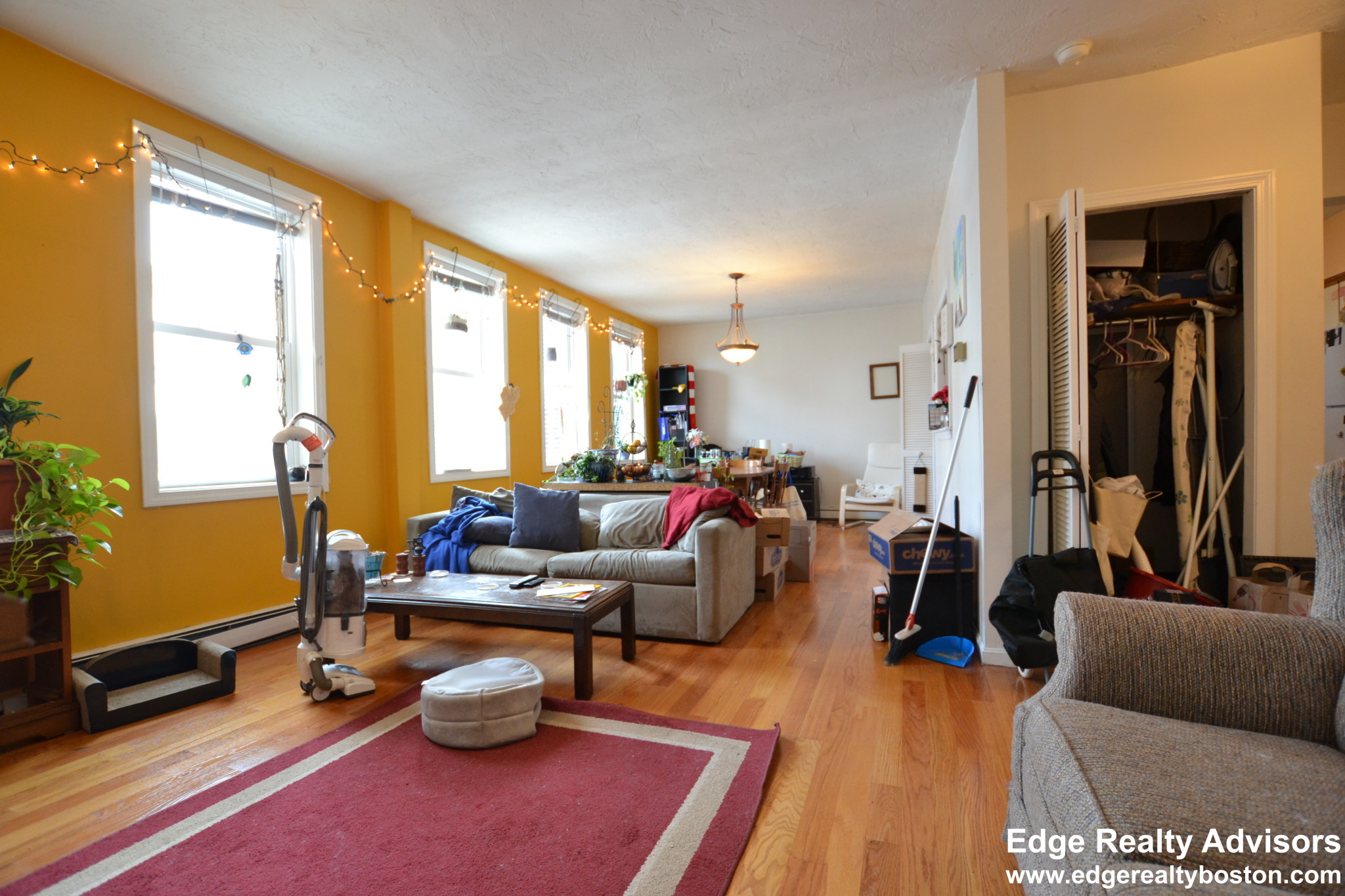 2 bed, 1 bath apartment for rent at 11 Saybrook St Unit 3, Brighton — photo 4 of 9