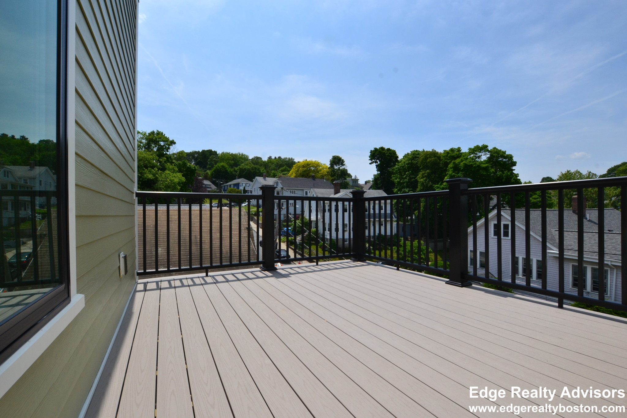 4 bed, 3.5 bath apartment for rent at 8 Cufflin St Unit 1, Brighton — photo 11 of 13