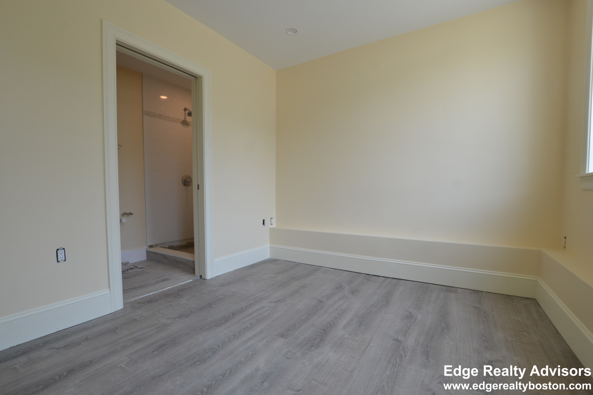 4 bed, 3.5 bath apartment for rent at 8 Cufflin St Unit 1, Brighton — photo 12 of 13