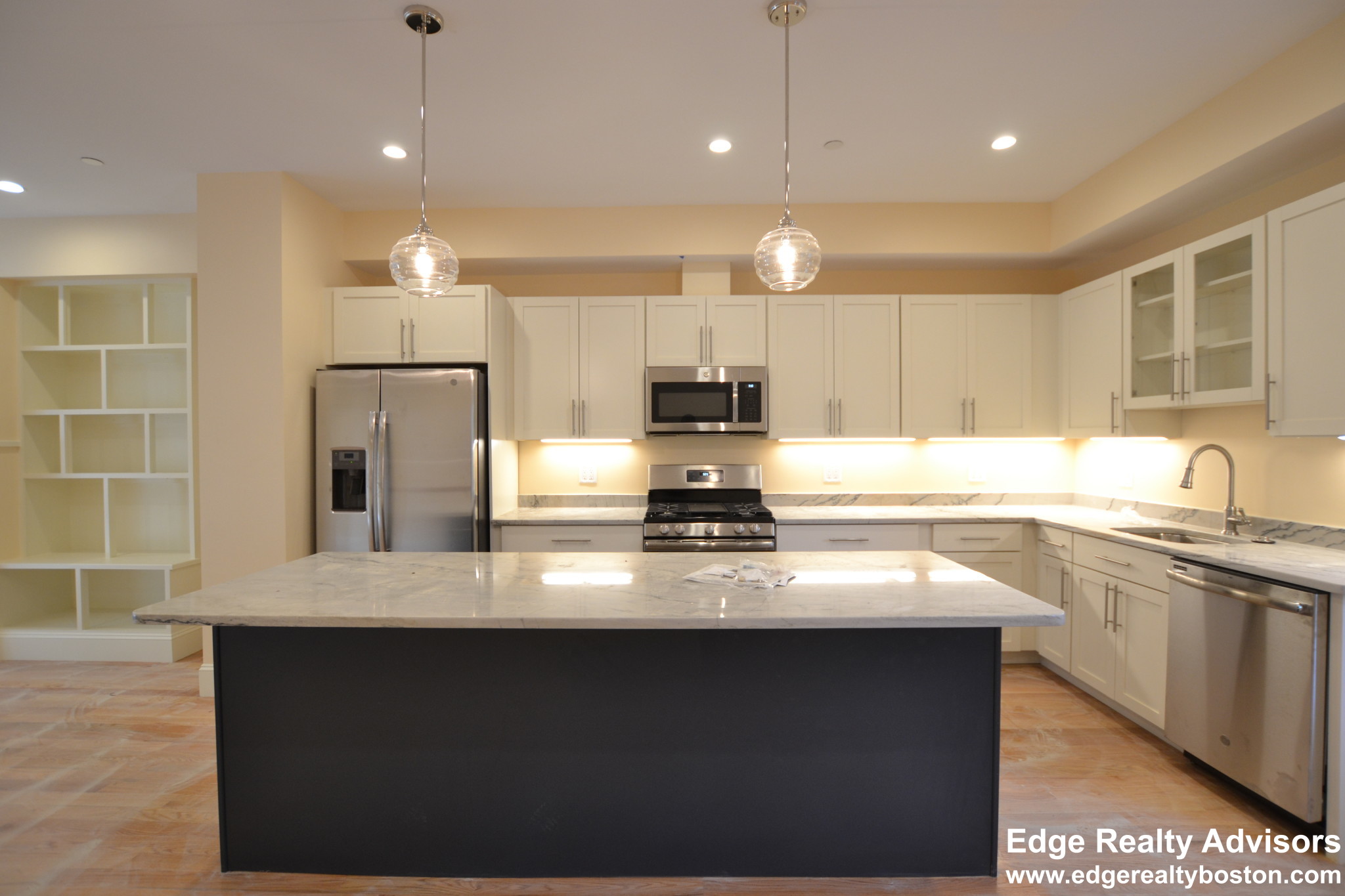 4 bed, 3.5 bath apartment for rent at 120 Tremont St Unit 1, Brighton