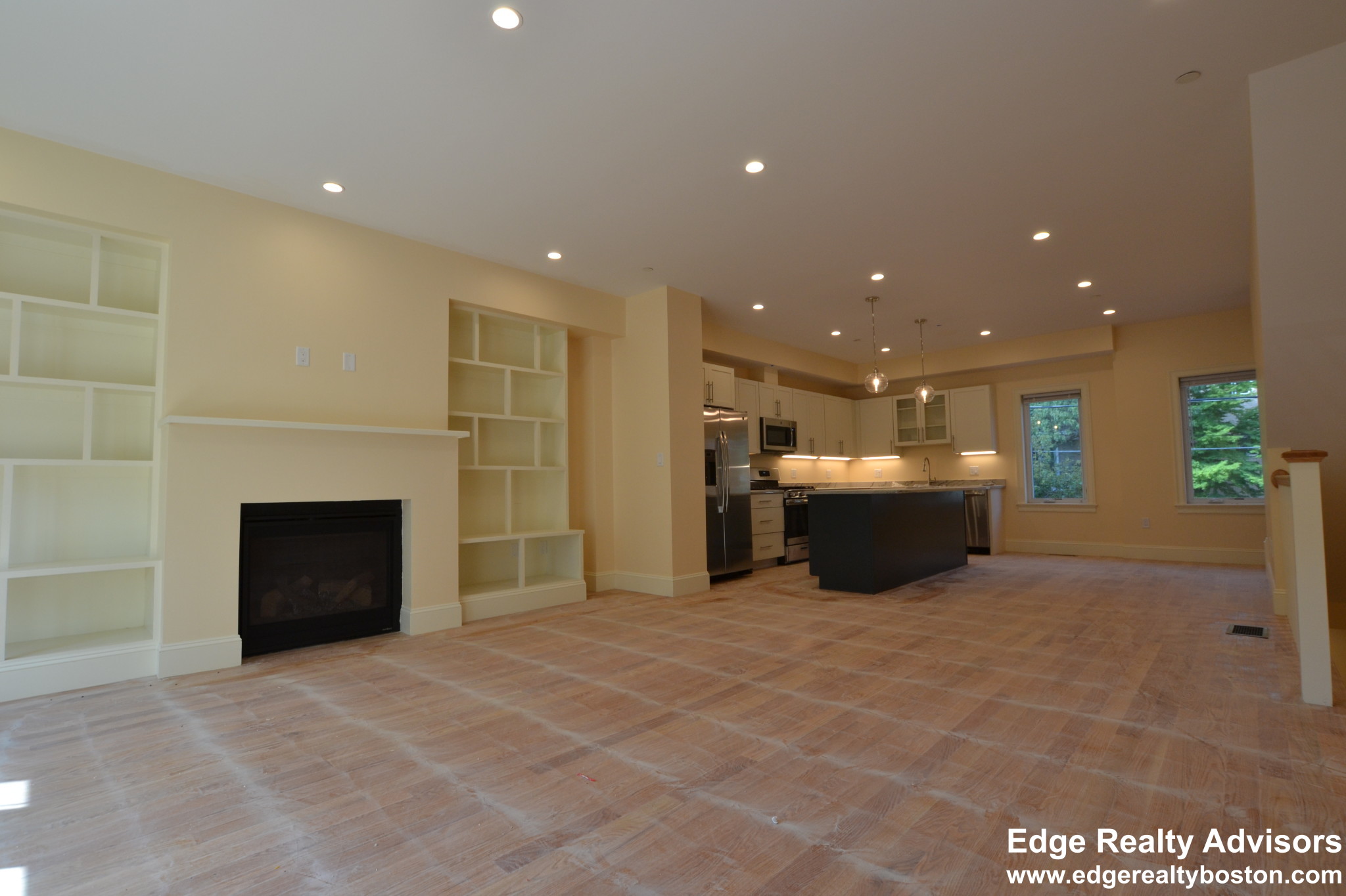 4 bed, 3.5 bath apartment for rent at 120 Tremont St Unit 1, Brighton — photo 4 of 18