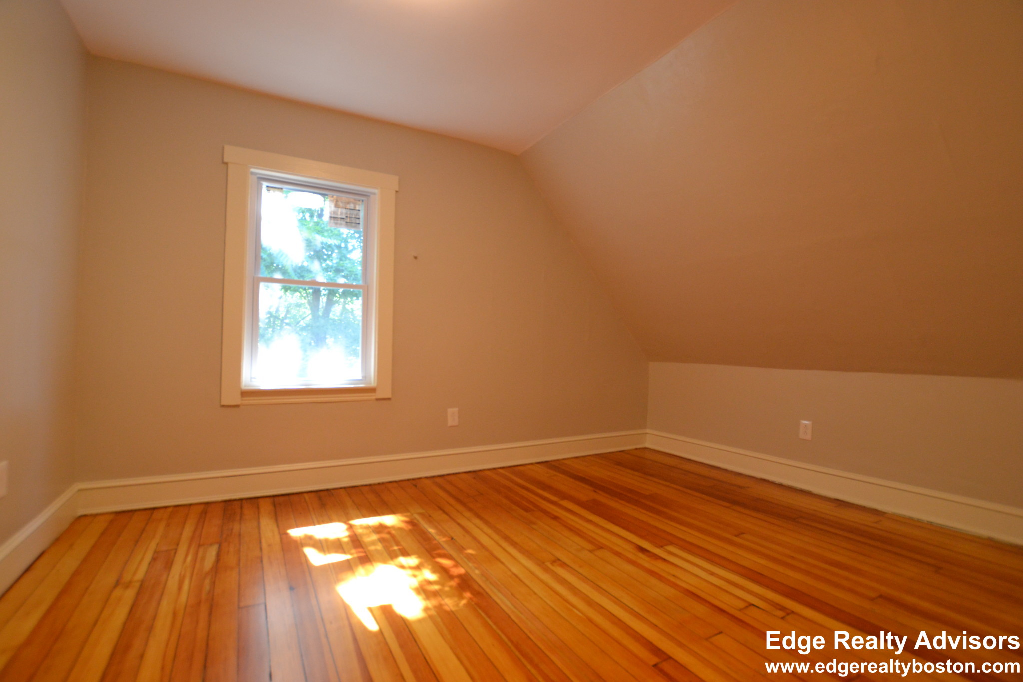 6 bed, 3 bath apartment for rent at 63 Ridgemont St, Allston — photo 13 of 13