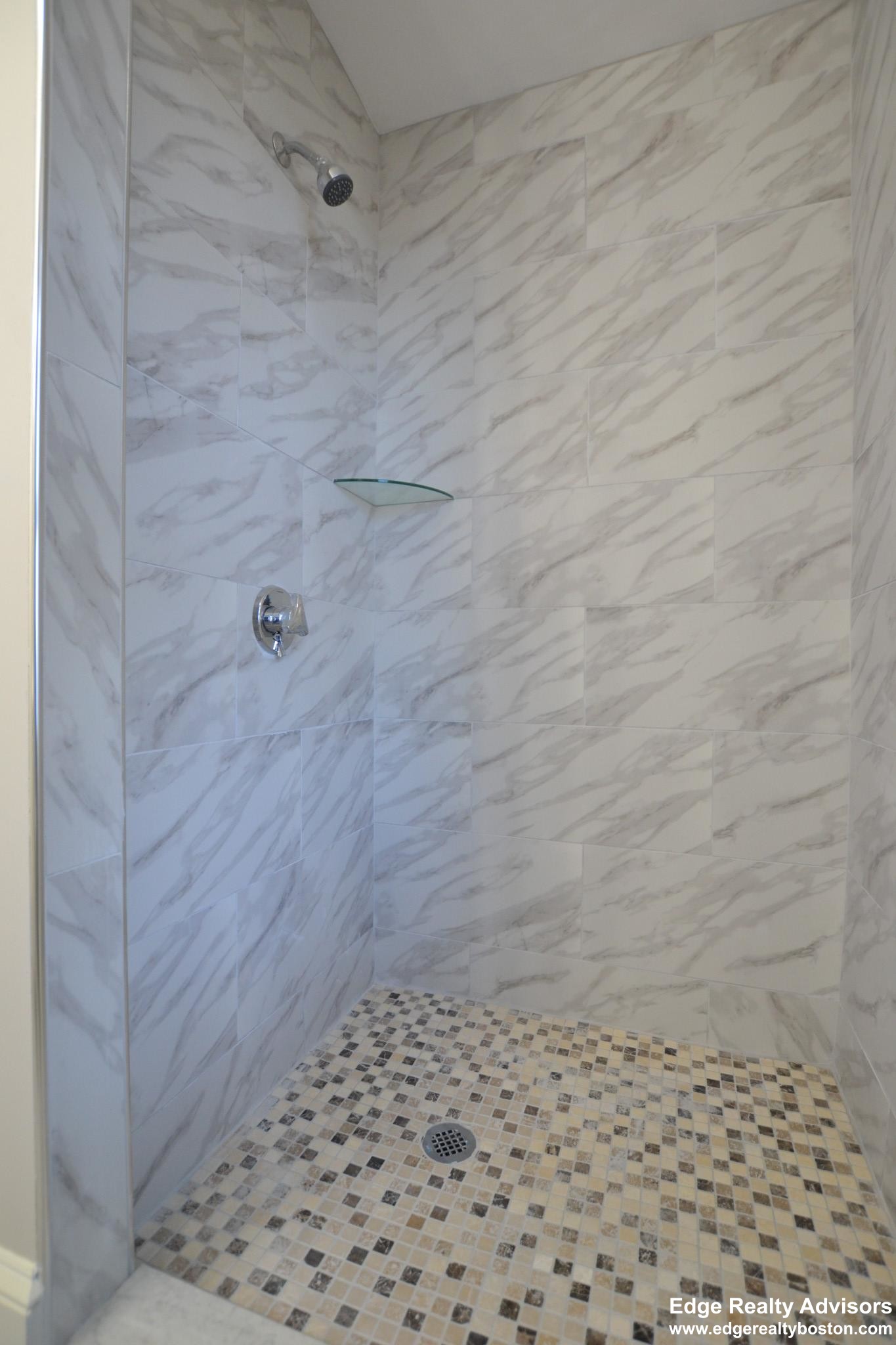 6 bed, 3 bath apartment for rent at 63 Ridgemont St, Allston — photo 8 of 13
