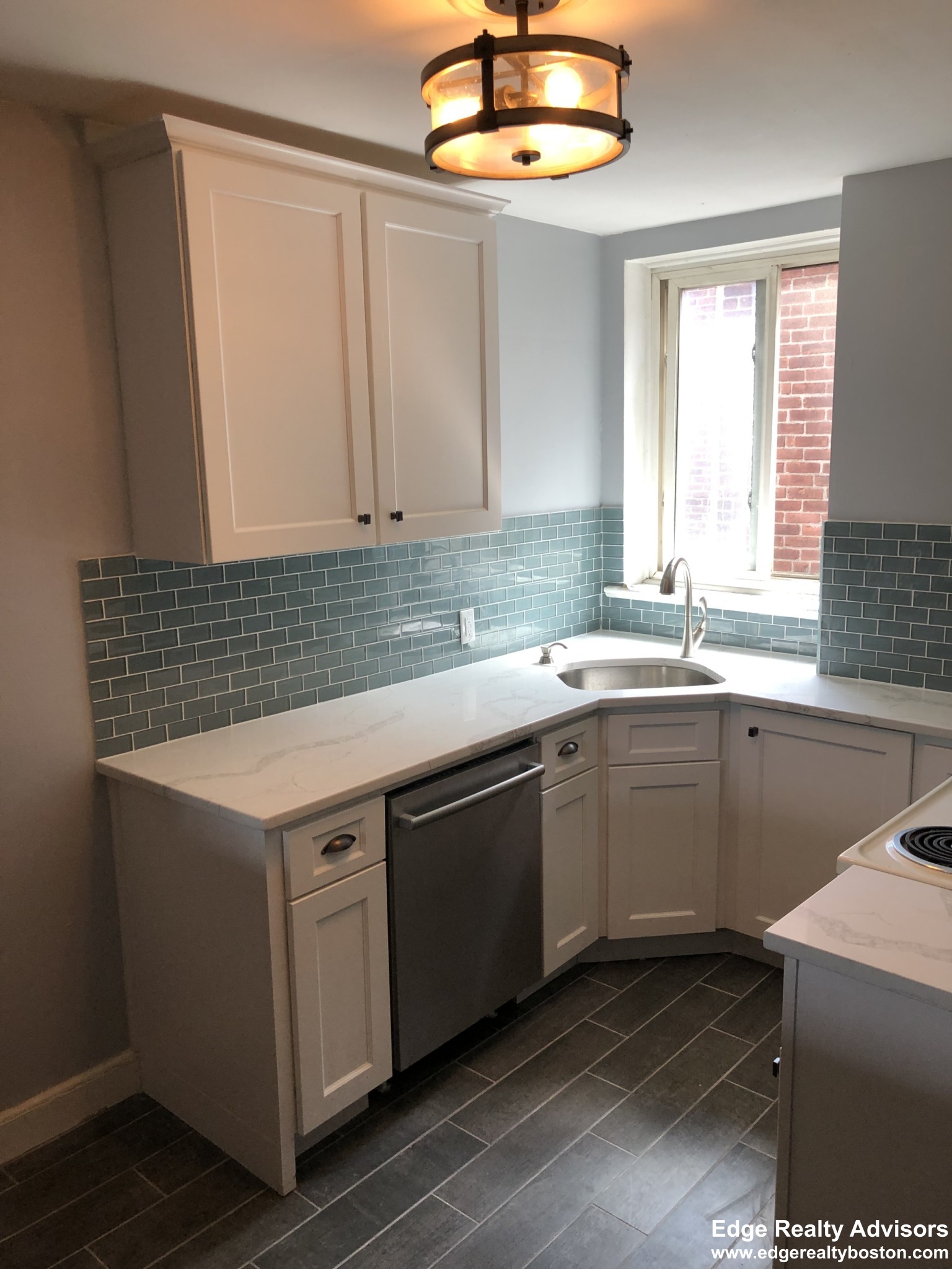 2 bed, 1 bath apartment for rent at 2014 Commonwealth Ave Unit 3D, Brighton — photo 2 of 8