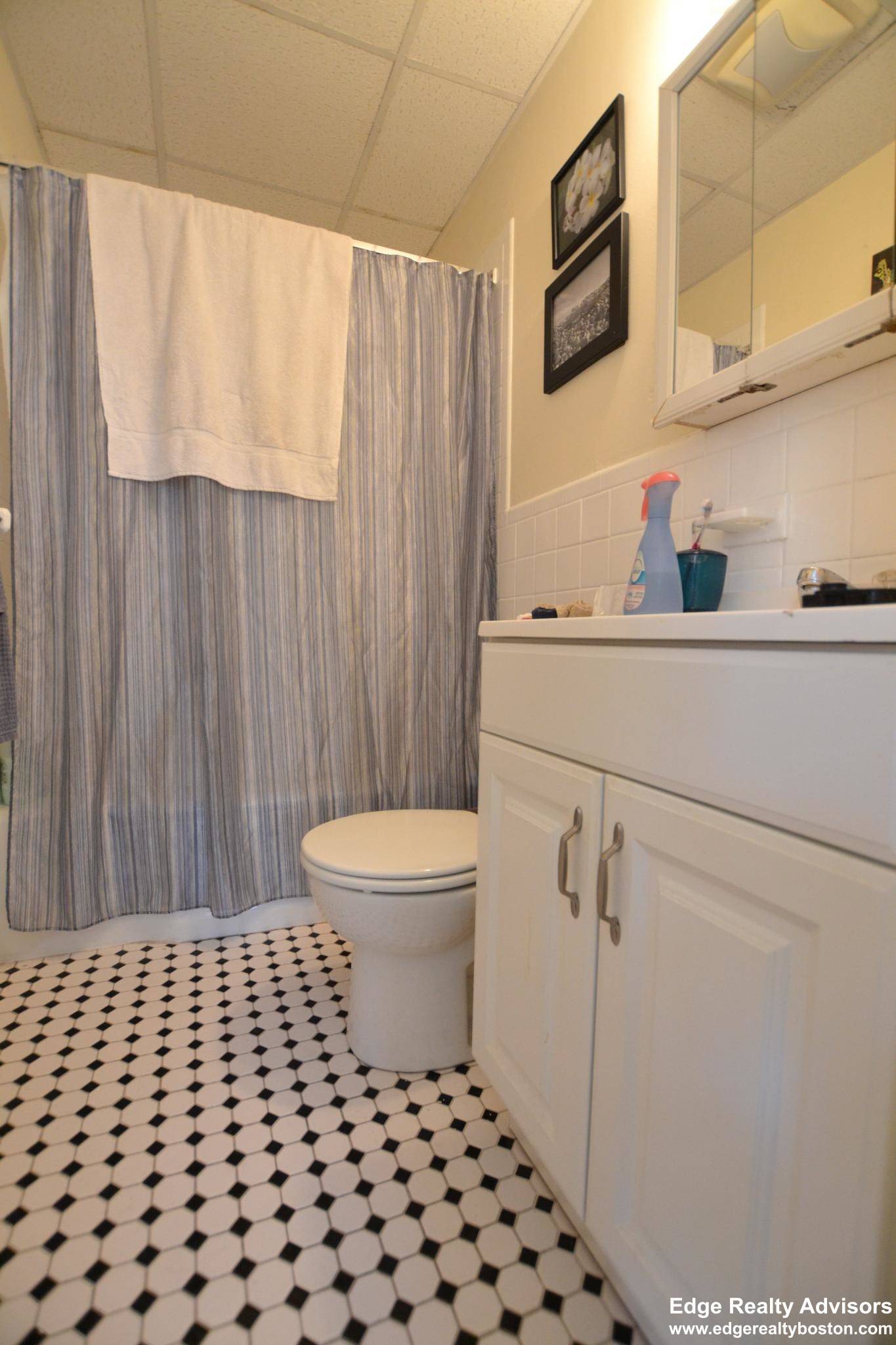 Studio bed, 1 bath apartment for rent at 25 Inman St Unit 3, Cambridge — photo 3 of 5