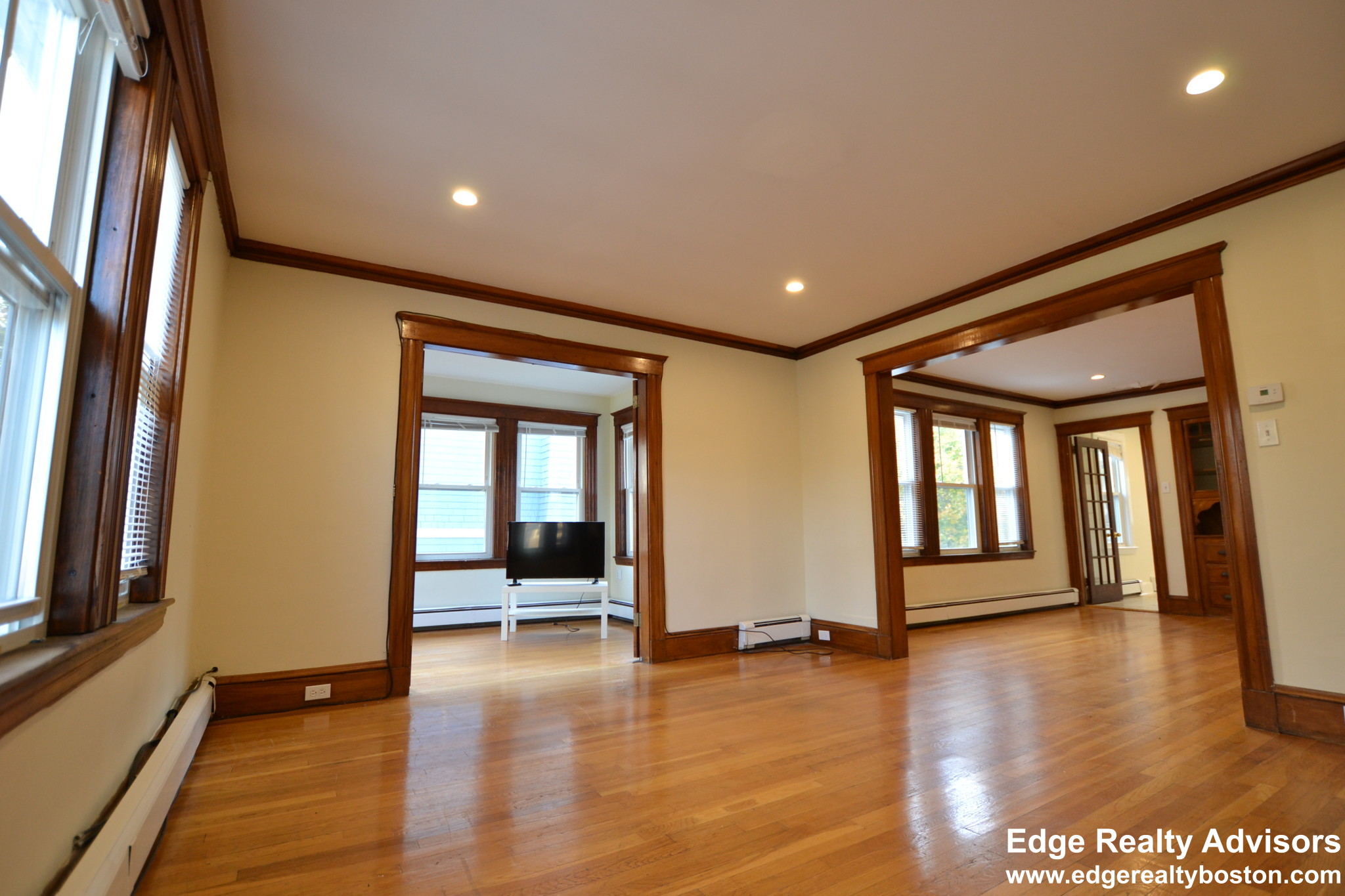 4 bed, 2 bath apartment for rent at 20 Presentation Unit 2, Brighton — photo 18 of 22