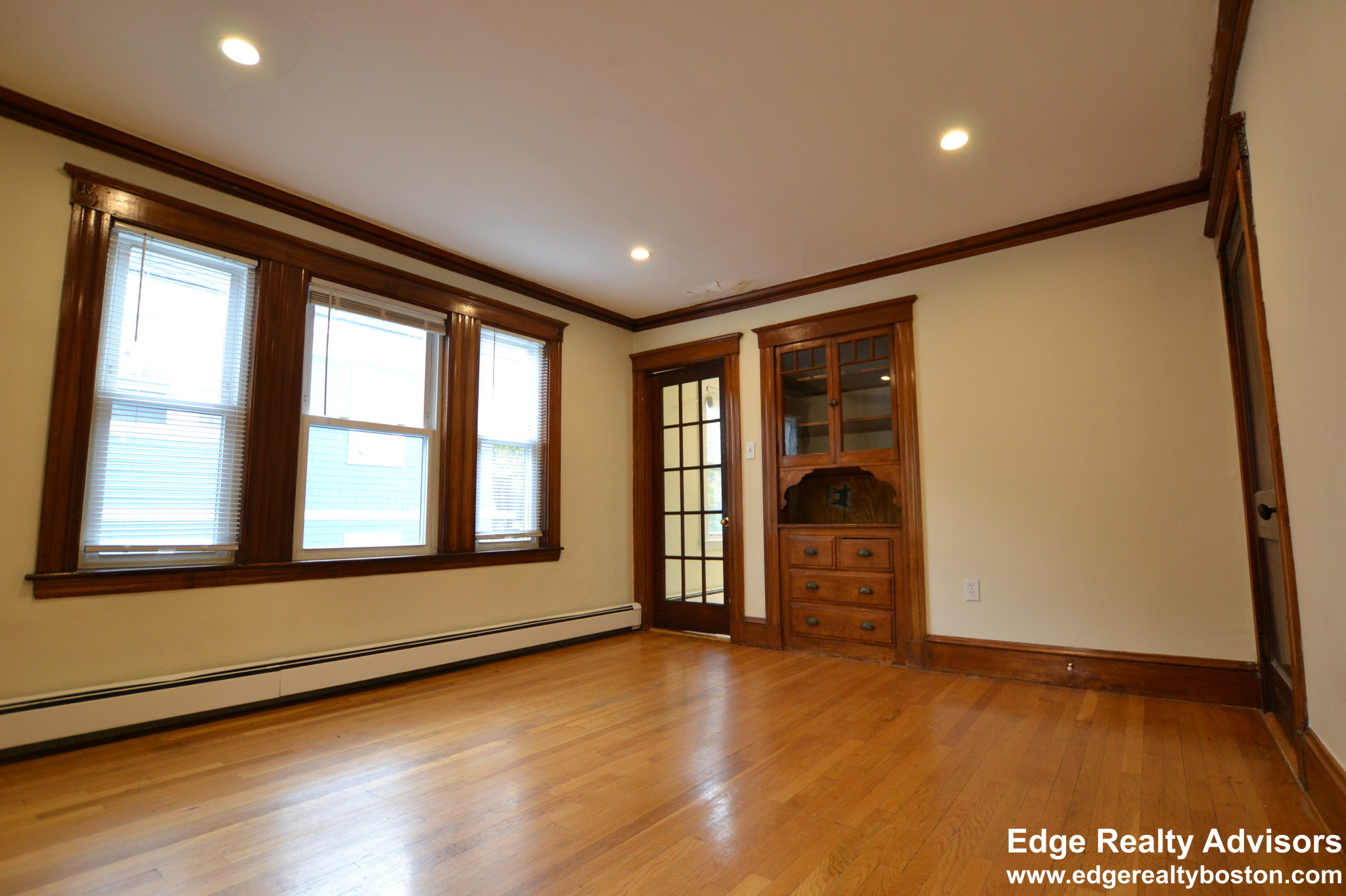 4 bed, 2 bath apartment for rent at 20 Presentation Unit 2, Brighton — photo 19 of 22