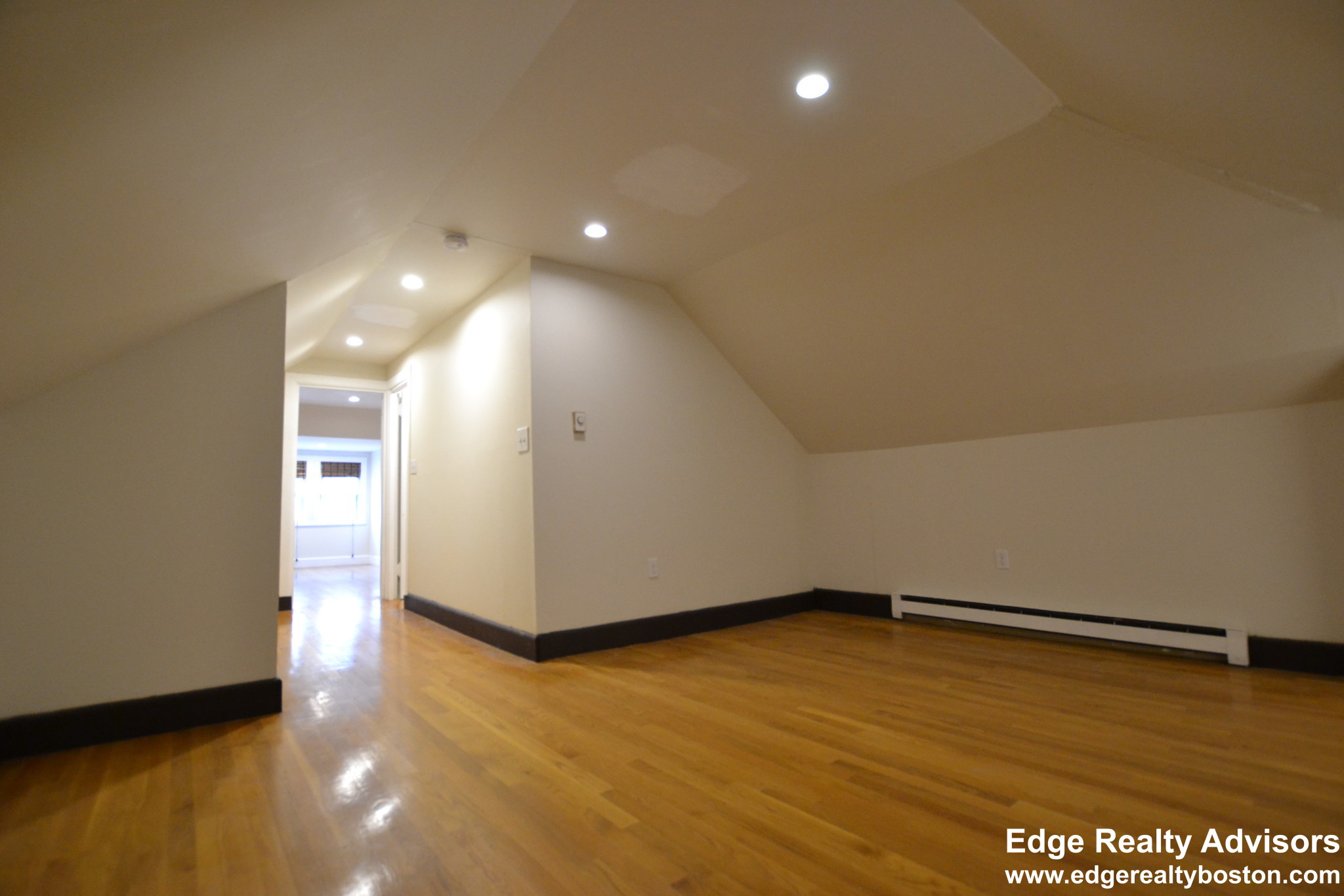 4 bed, 2 bath apartment for rent at 20 Presentation Unit 2, Brighton — photo 20 of 22