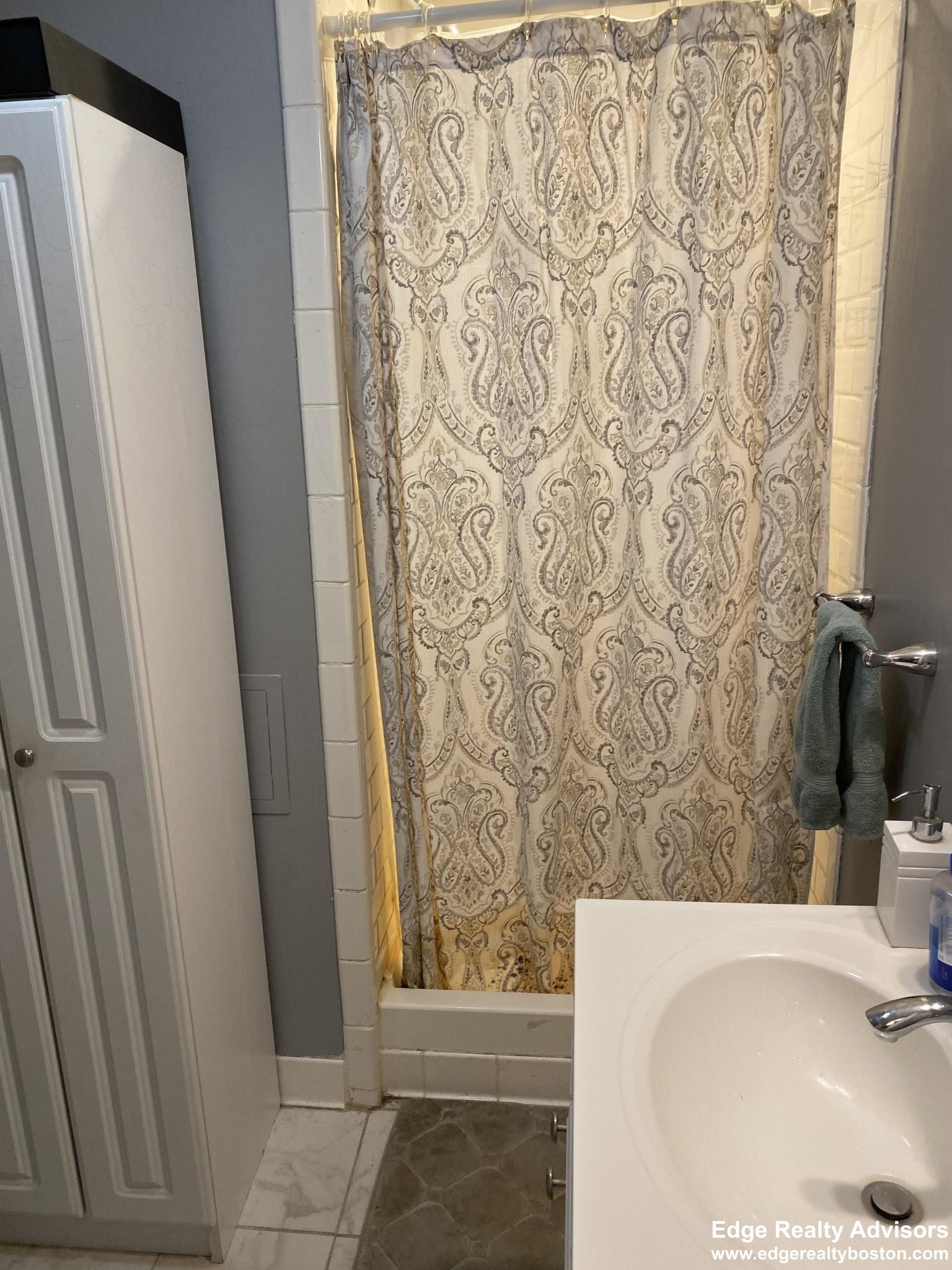 2 bed, 1 bath apartment for rent at 24 Lyons Ct Unit 2, Watertown — photo 6 of 8