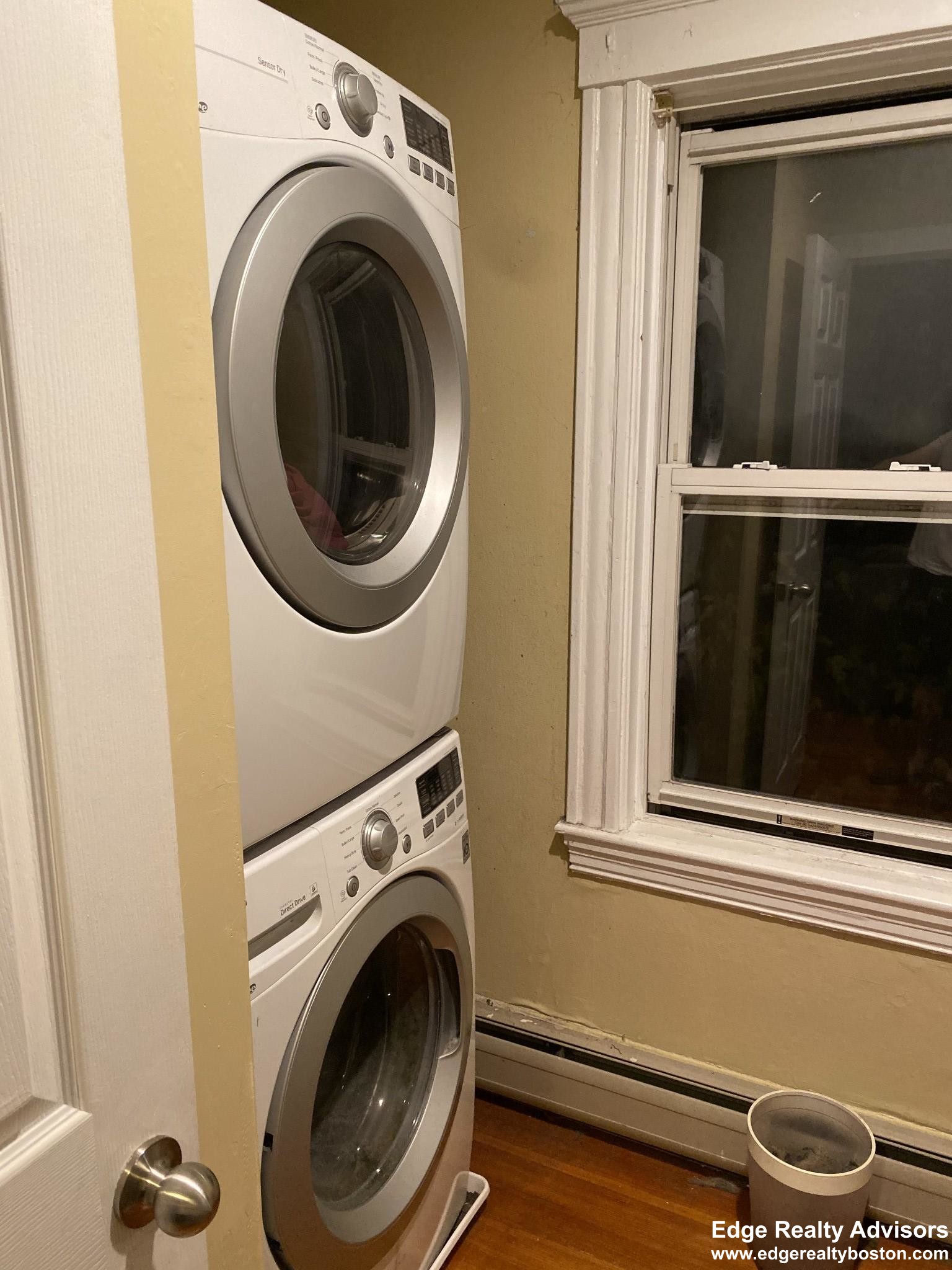 2 bed, 1 bath apartment for rent at 24 Lyons Ct Unit 2, Watertown — photo 4 of 8