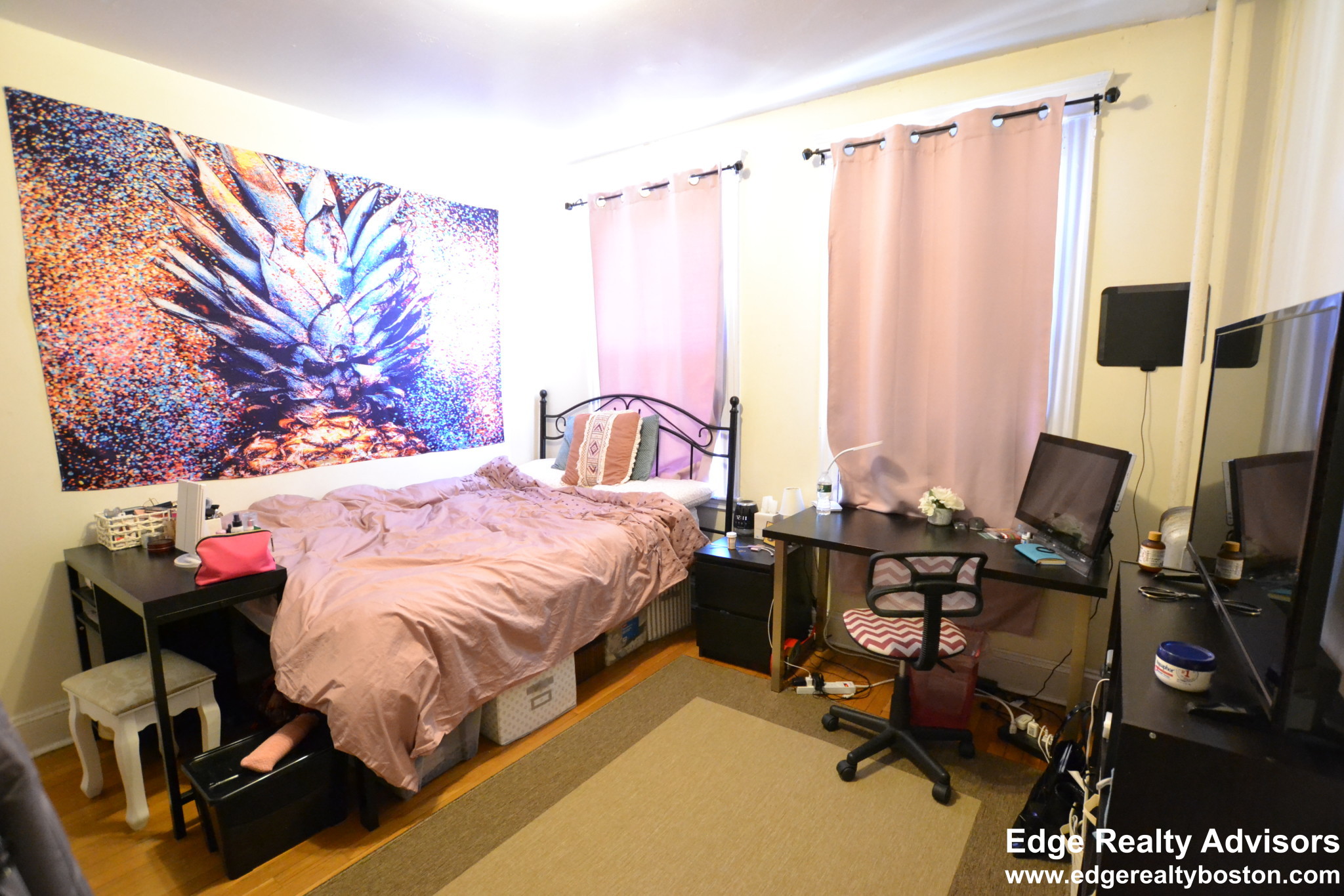 1 bed, 1 bath apartment for rent at 70 Strathmore Rd Unit 12, Brighton — photo 3 of 4