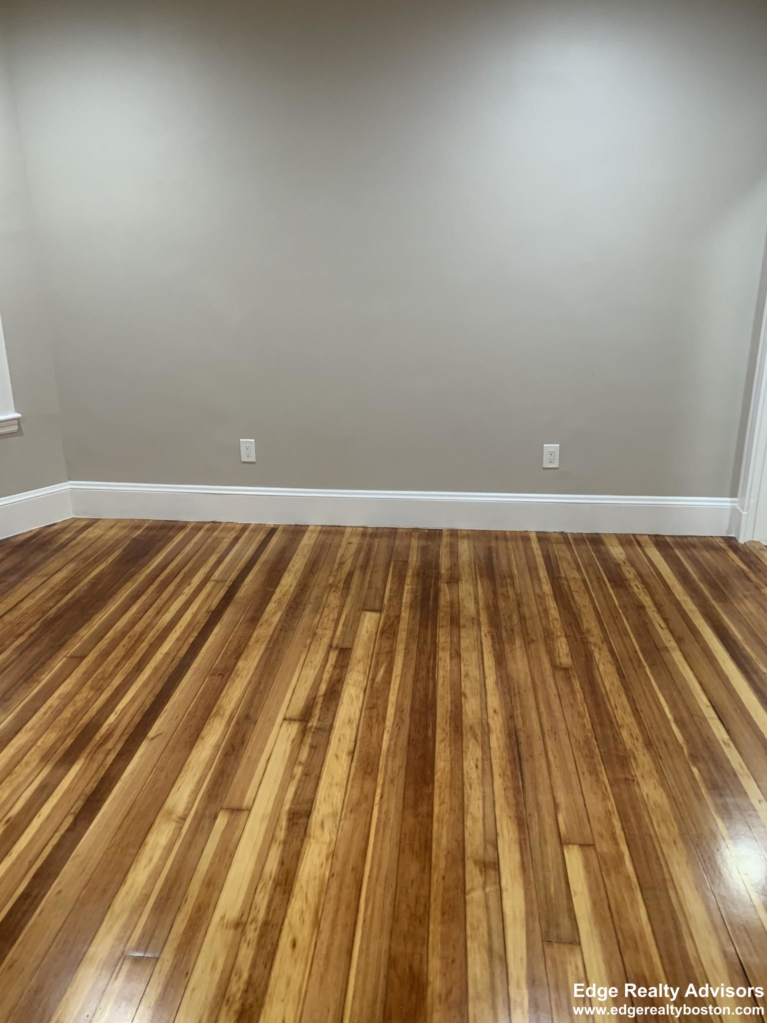 3 bed, 2 bath apartment for rent at 11 Fairbanks St Unit 3, Brighton — photo 4 of 9