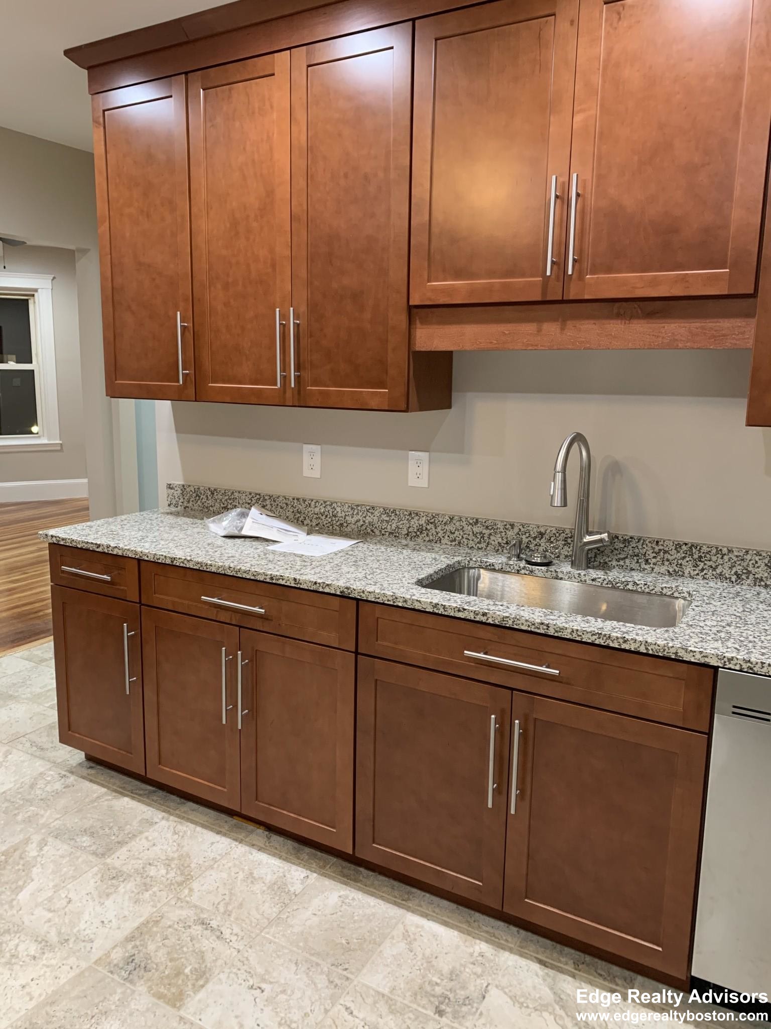 3 bed, 2 bath apartment for rent at 11 Fairbanks St Unit 3, Brighton — photo 1 of 9