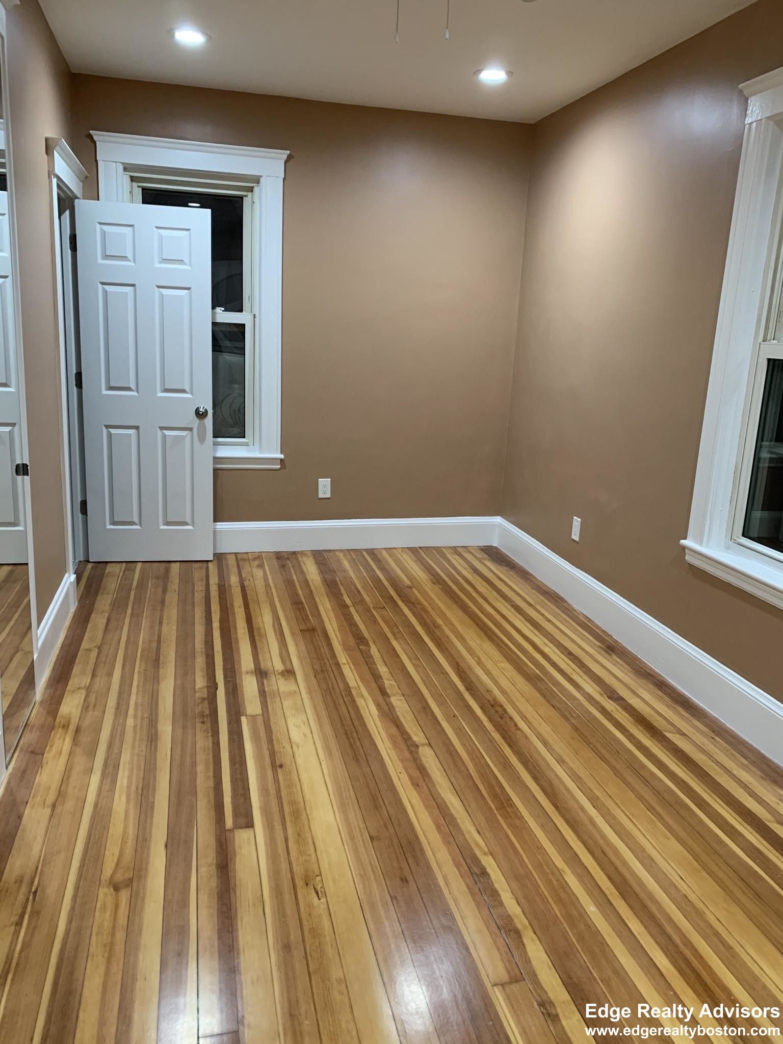3 bed, 2 bath apartment for rent at 11 Fairbanks St Unit 3, Brighton — photo 6 of 9