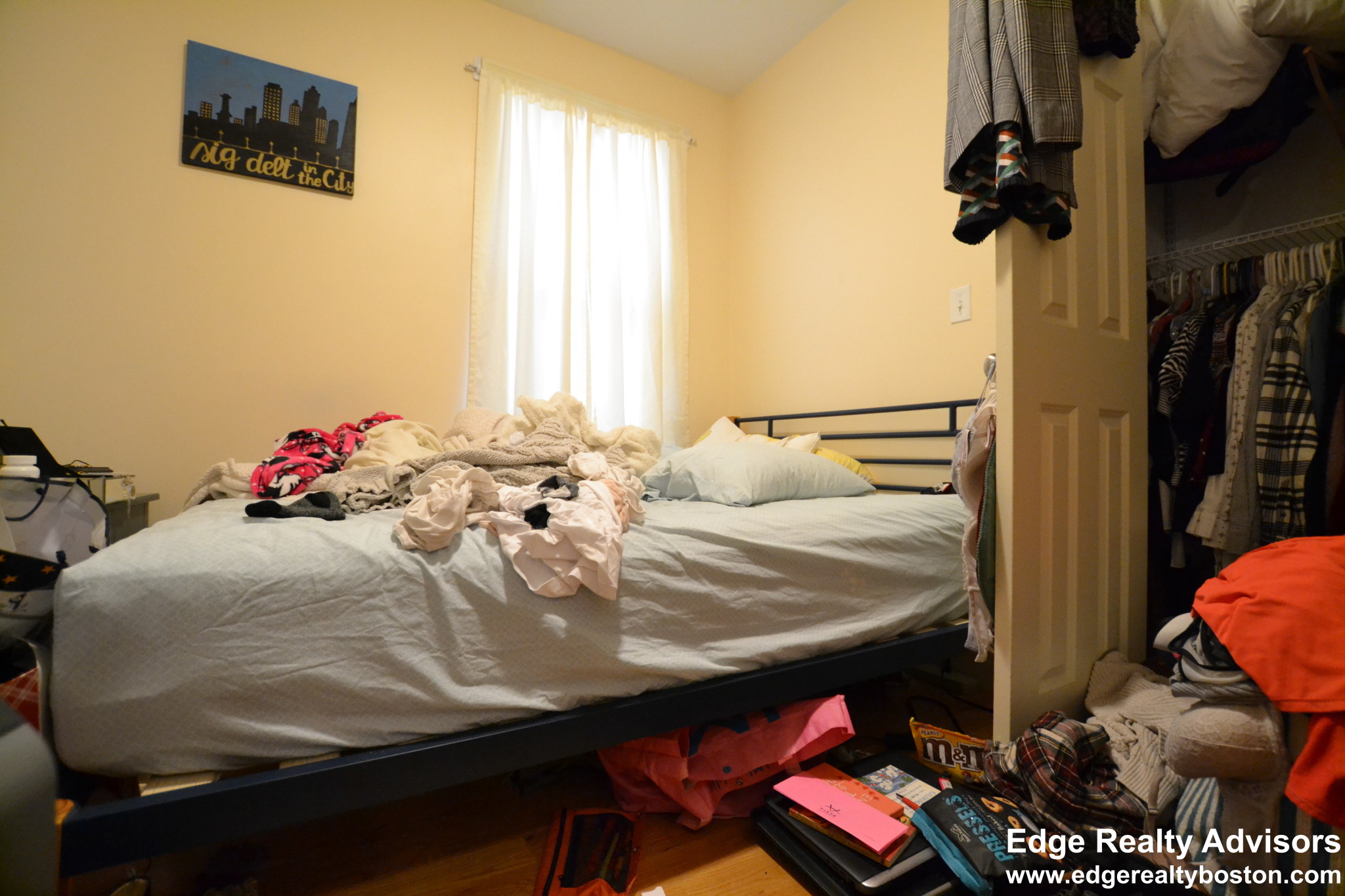 4 bed, 2 bath apartment for rent at 31 Pratt St Unit 1, Allston — photo 8 of 9