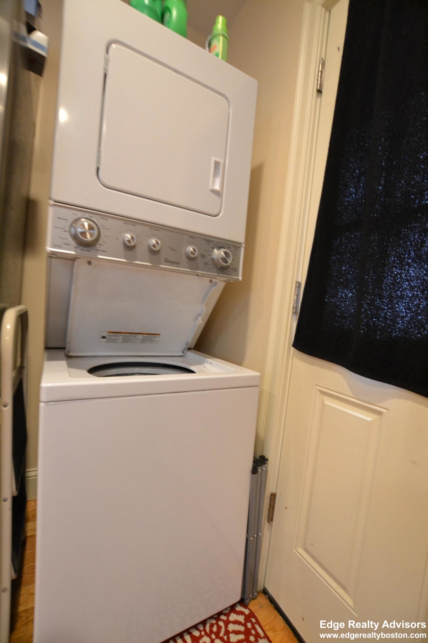 4 bed, 2 bath apartment for rent at 31 Pratt St Unit 1, Allston — photo 9 of 9